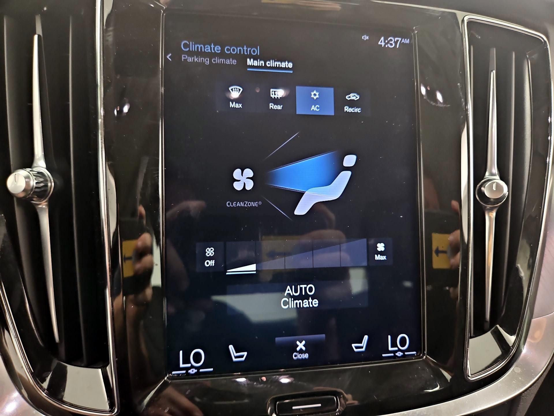 Thumbnail: 2020 Volvo S60 - 16