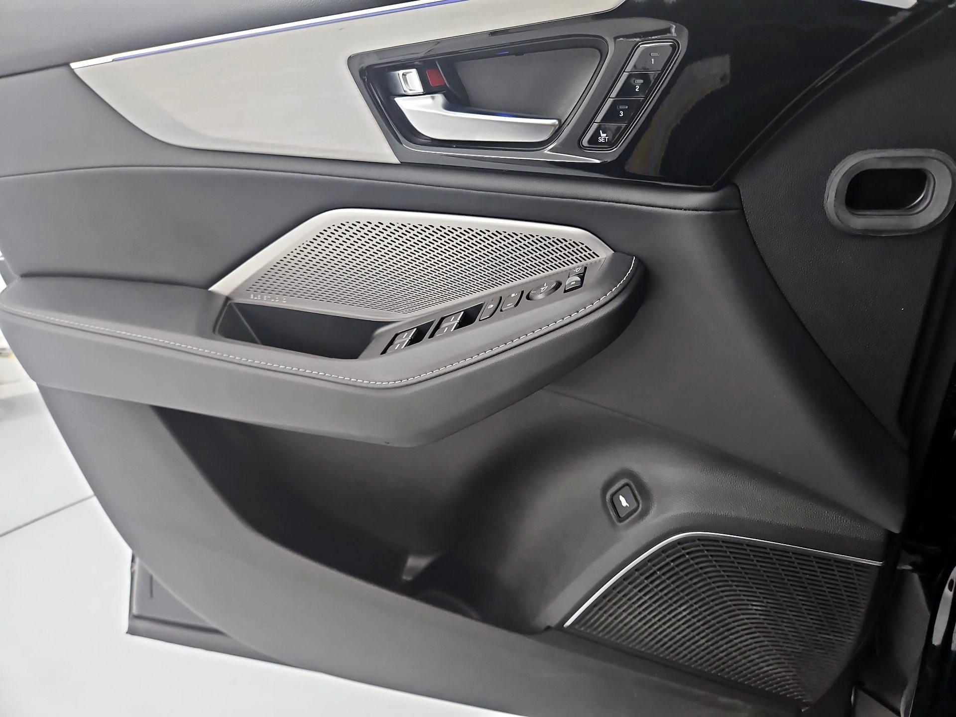 Thumbnail: 2023 Acura MDX - 12