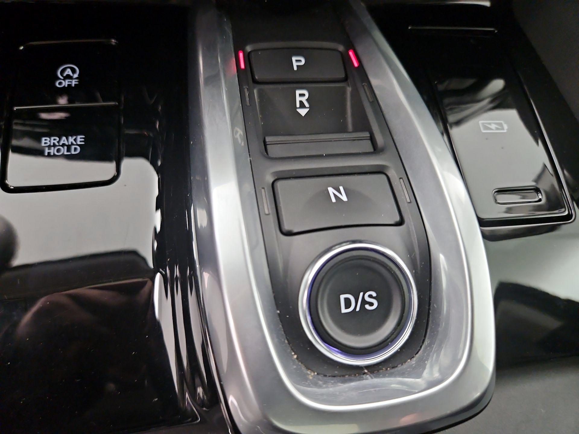 Thumbnail: 2023 Acura MDX - 18