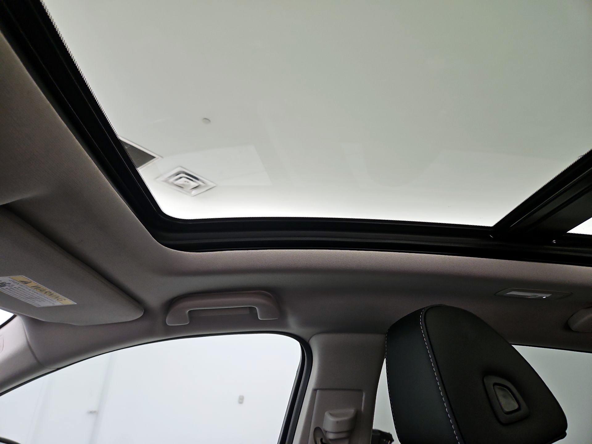 Thumbnail: 2023 Acura MDX - 19