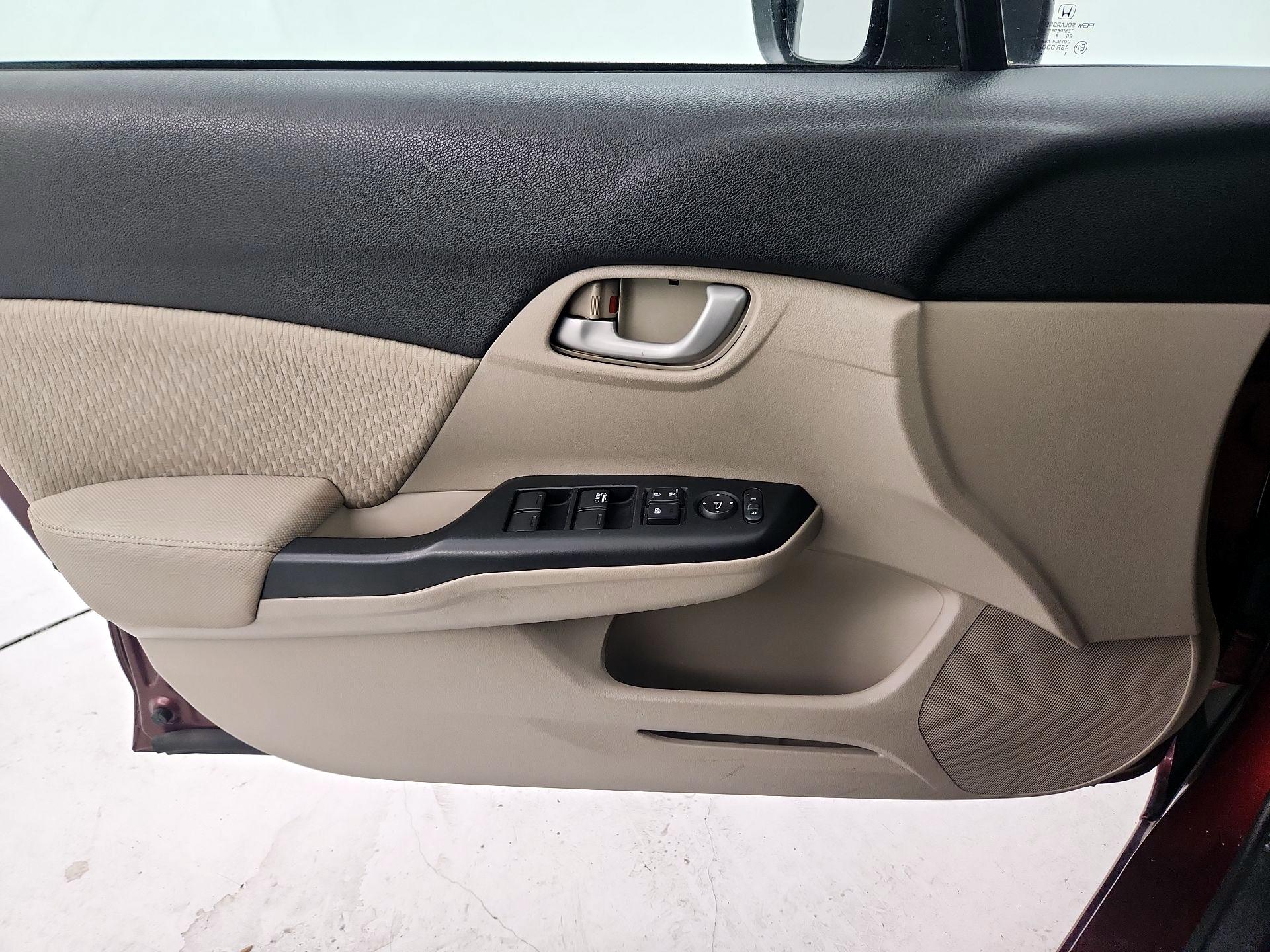 Thumbnail: 2015 Honda Civic - 12