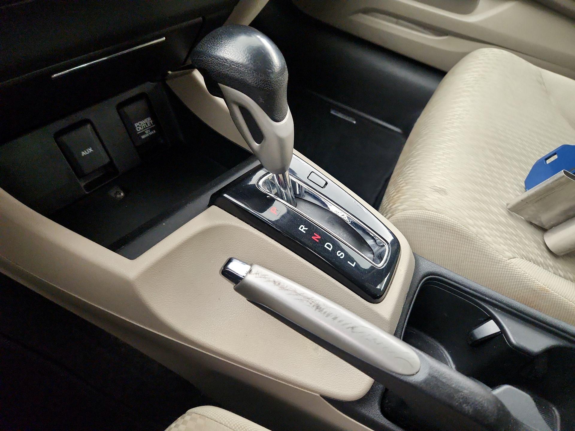 Thumbnail: 2015 Honda Civic - 17