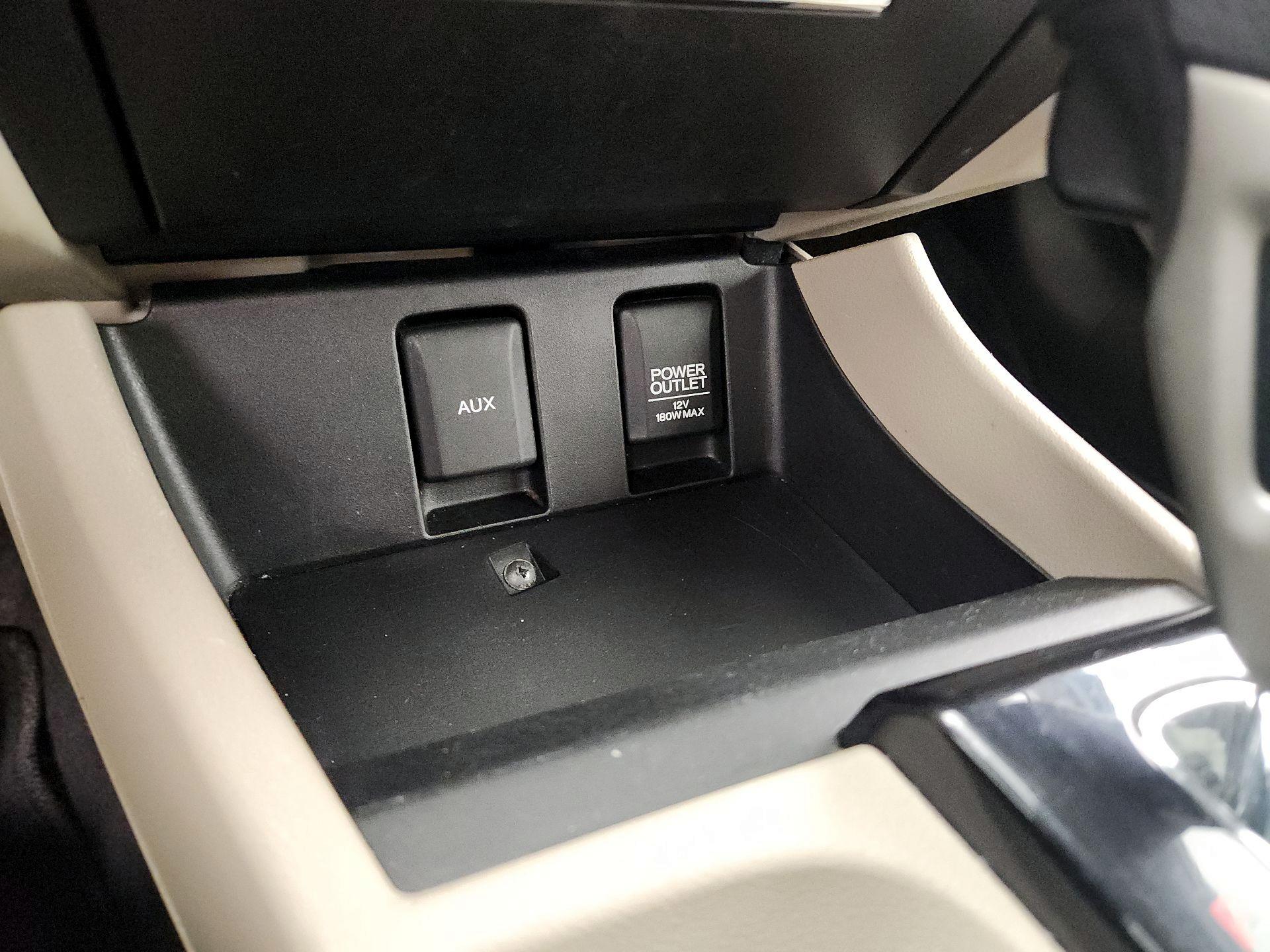 Thumbnail: 2015 Honda Civic - 18