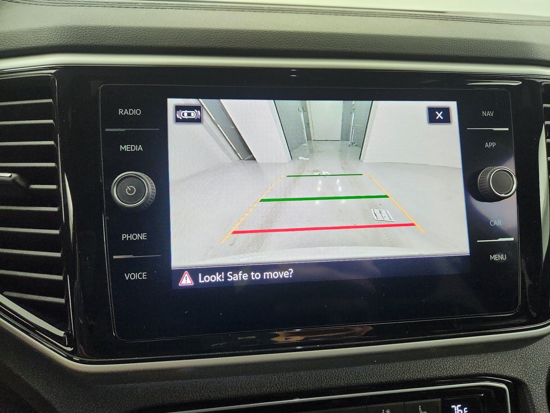 Thumbnail: 2021 Volkswagen Atlas - 14