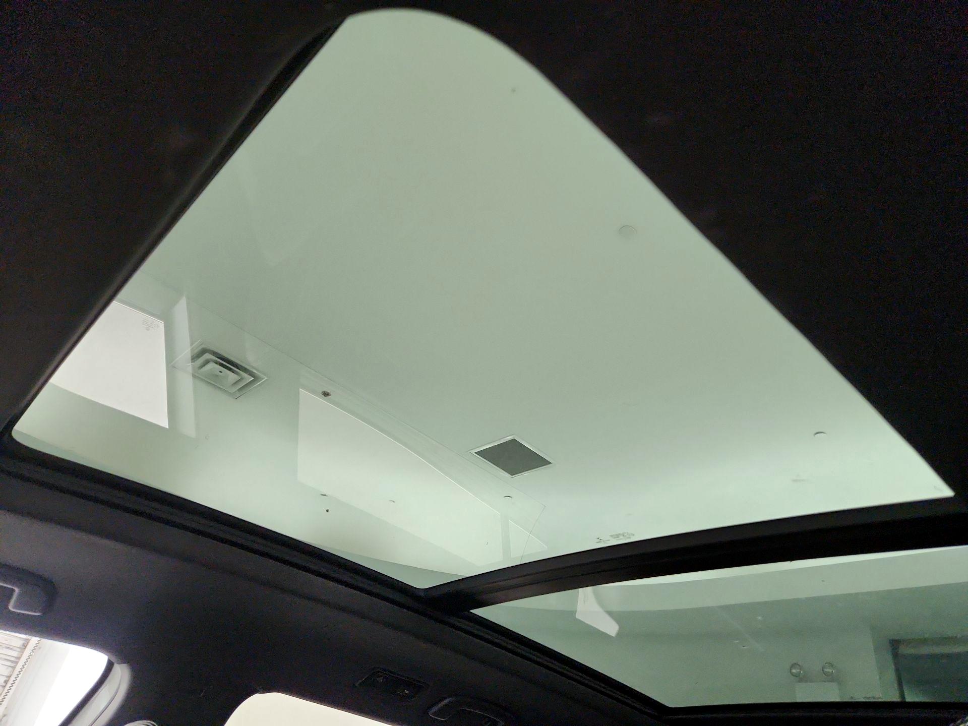 Thumbnail: 2021 Volkswagen Atlas - 19