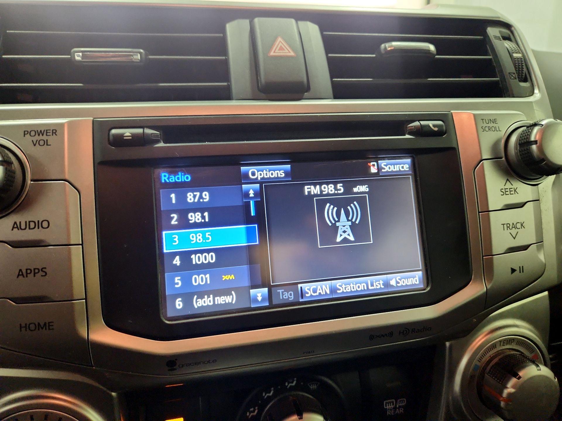 Thumbnail: 2019 Toyota 4Runner - 15