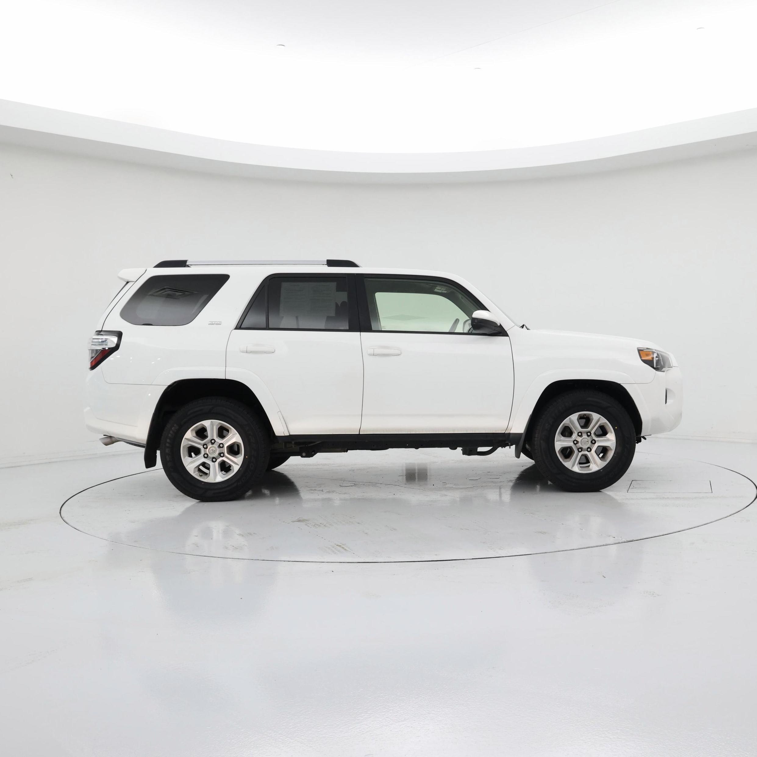 Thumbnail: 2019 Toyota 4Runner - 7