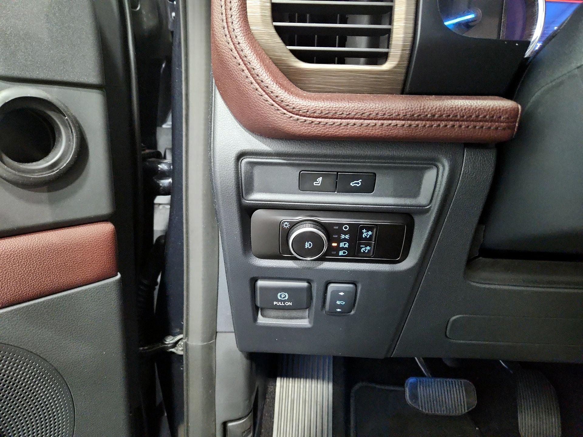 Thumbnail: 2023 Ford Expedition - 13