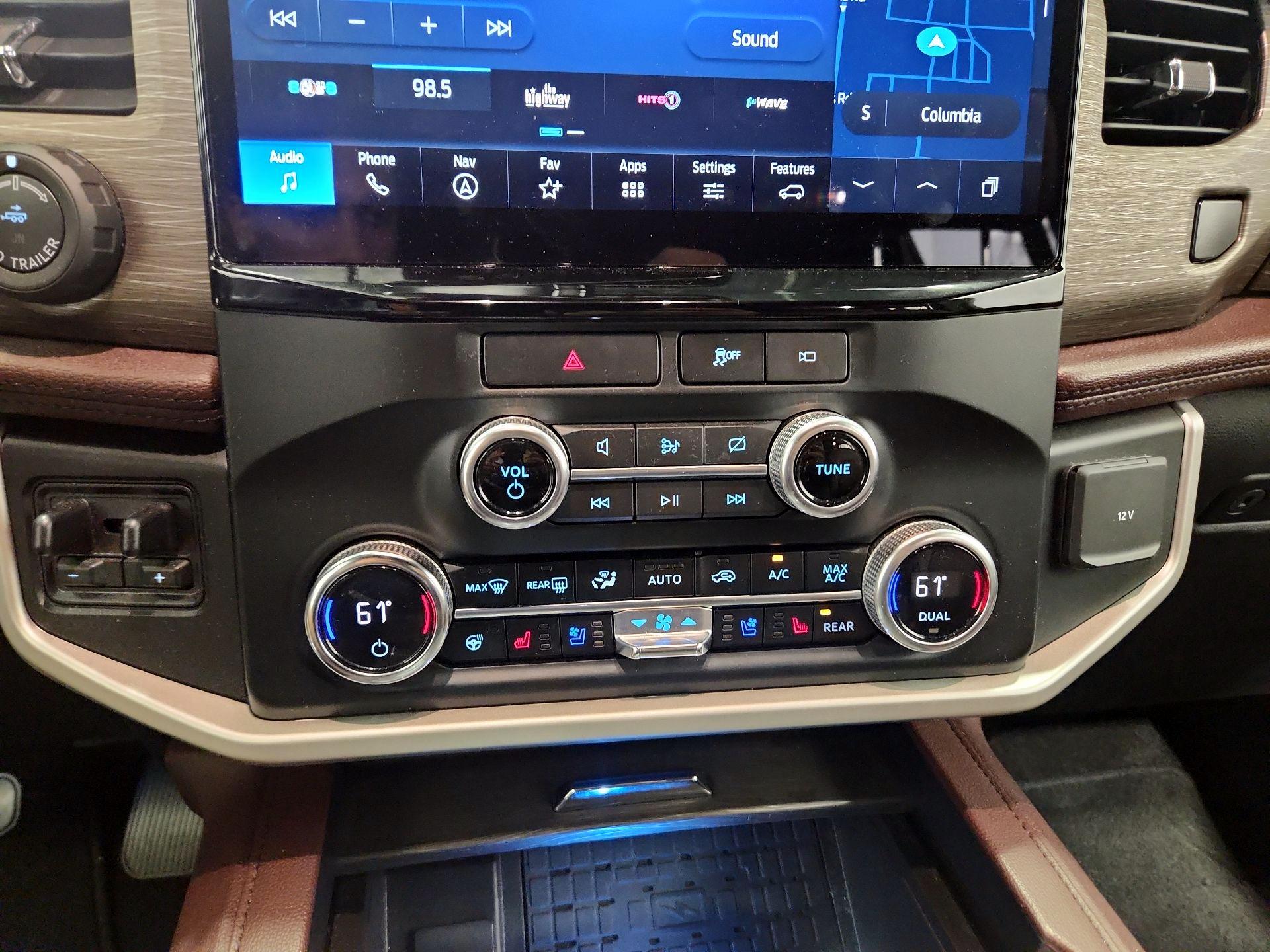 Thumbnail: 2023 Ford Expedition - 17