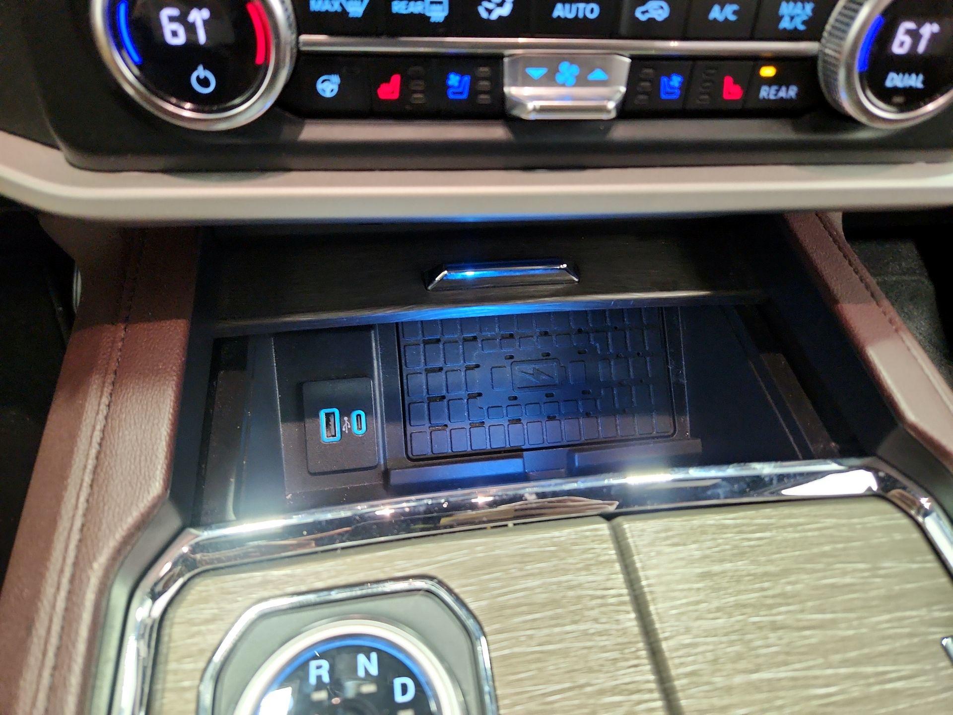 Thumbnail: 2023 Ford Expedition - 19