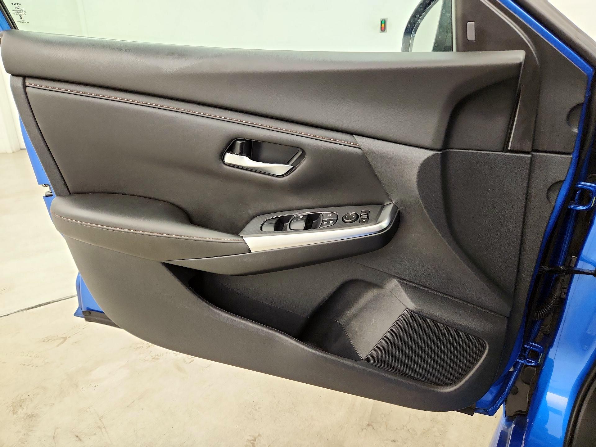 Thumbnail: 2022 Nissan Sentra - 10