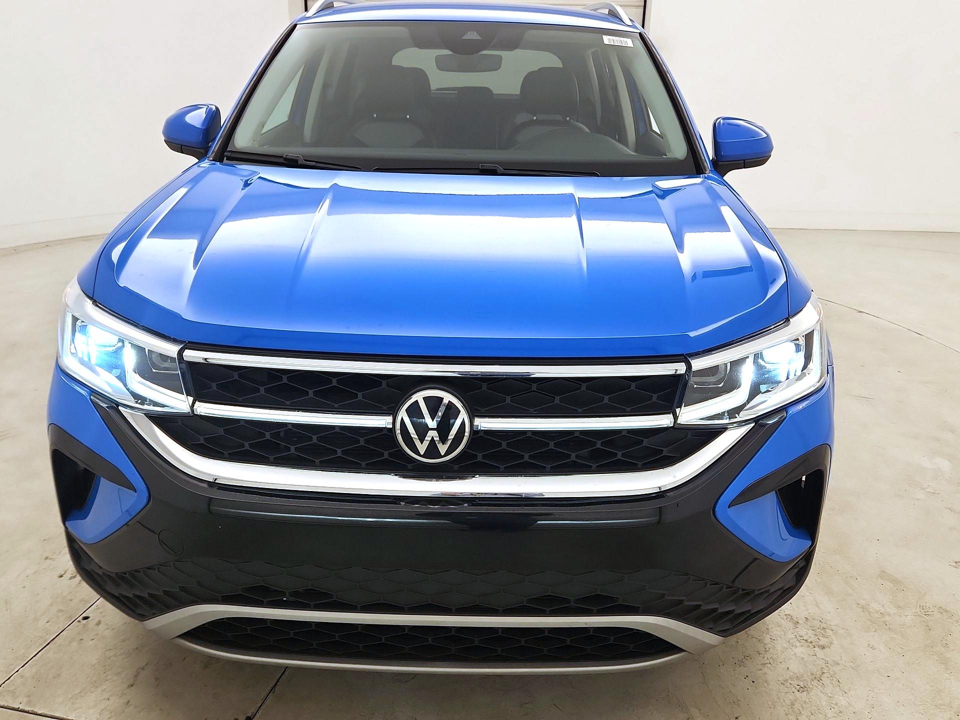 Thumbnail: 2022 Volkswagen Taos - 2