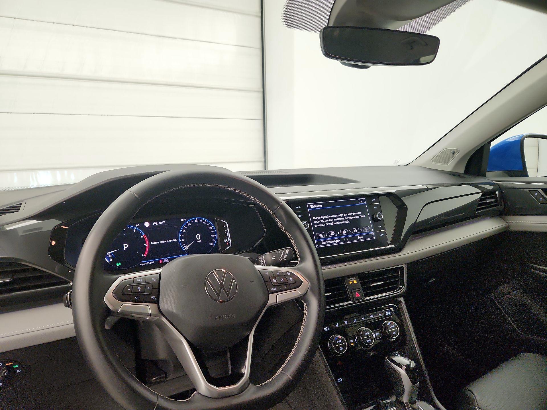 Thumbnail: 2022 Volkswagen Taos - 8