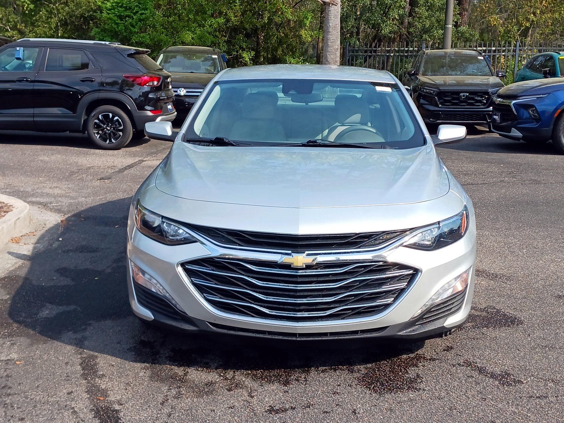 Thumbnail: 2022 Chevrolet Malibu - 2
