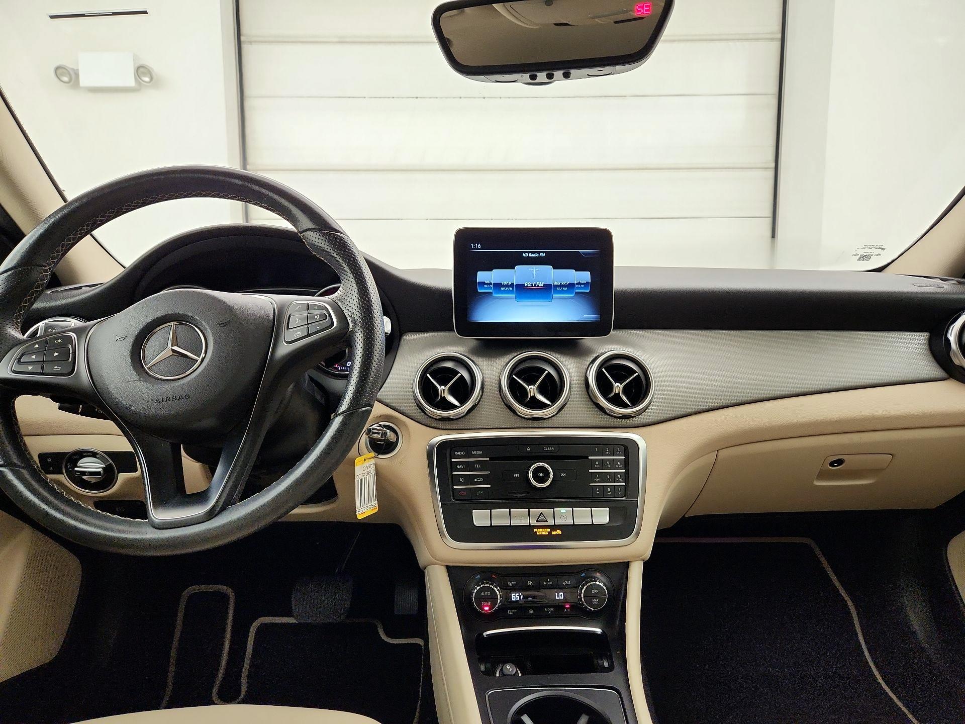 Thumbnail: 2020 Mercedes-Benz GLA - 9