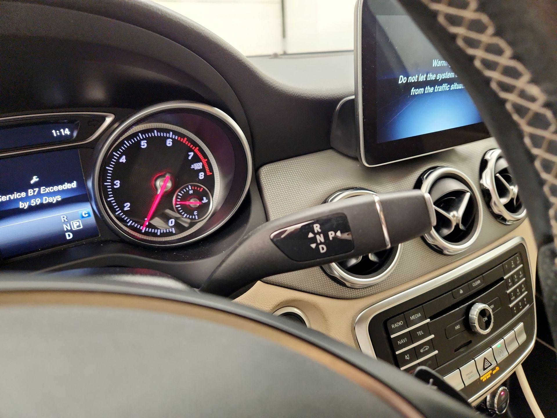 Thumbnail: 2020 Mercedes-Benz GLA - 17