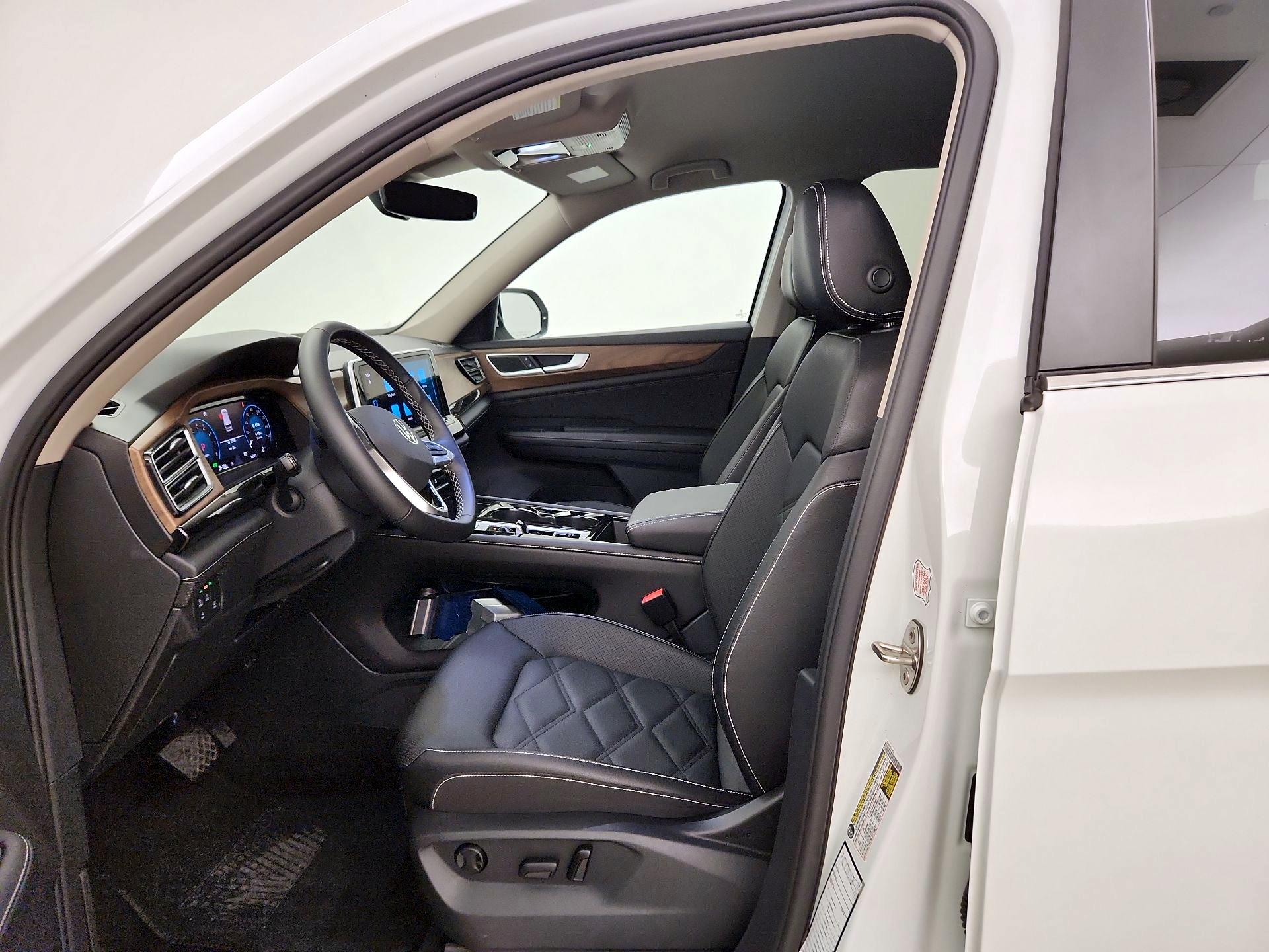 Thumbnail: 2025 Volkswagen Atlas - 9