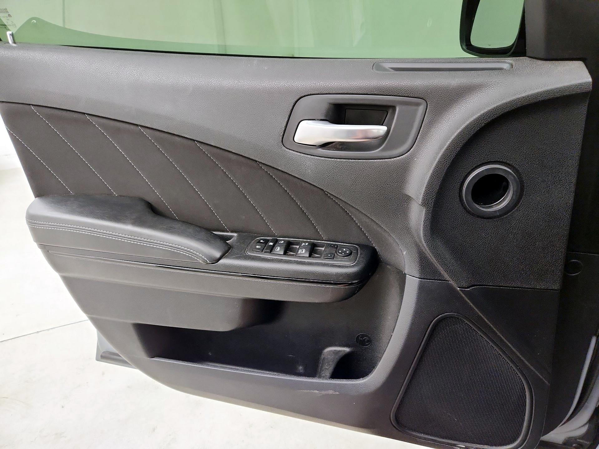 Thumbnail: 2022 Dodge Charger - 10