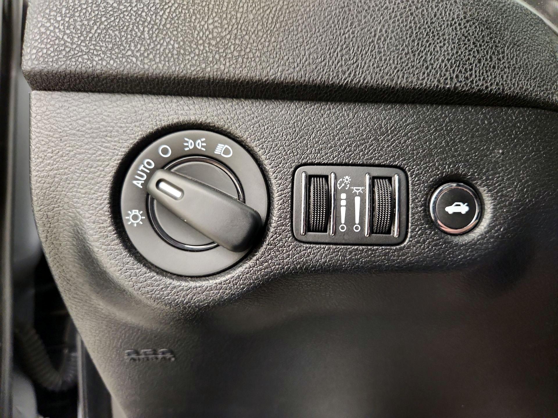 Thumbnail: 2022 Dodge Charger - 11