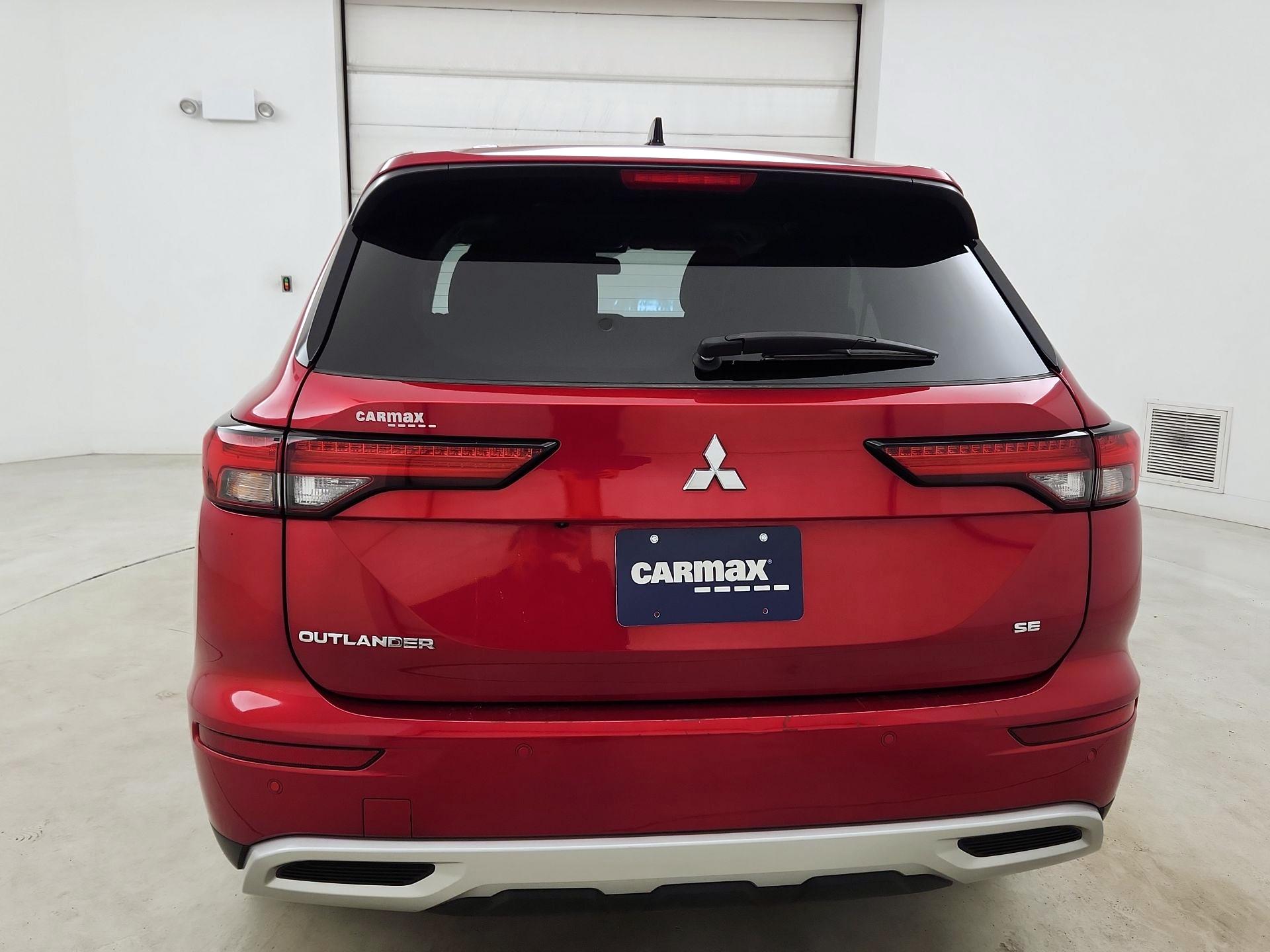 Thumbnail: 2024 Mitsubishi Outlander - 6