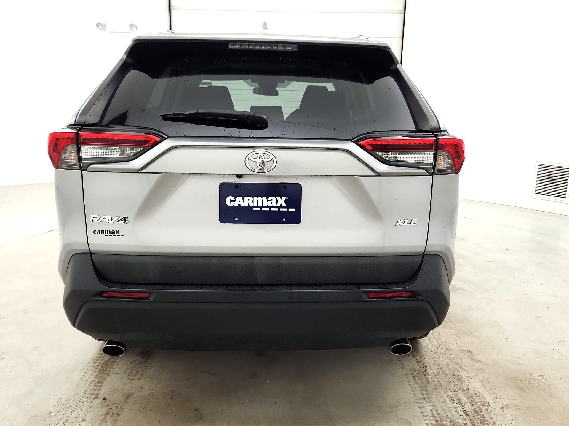 Thumbnail: 2021 Toyota RAV4 - 6