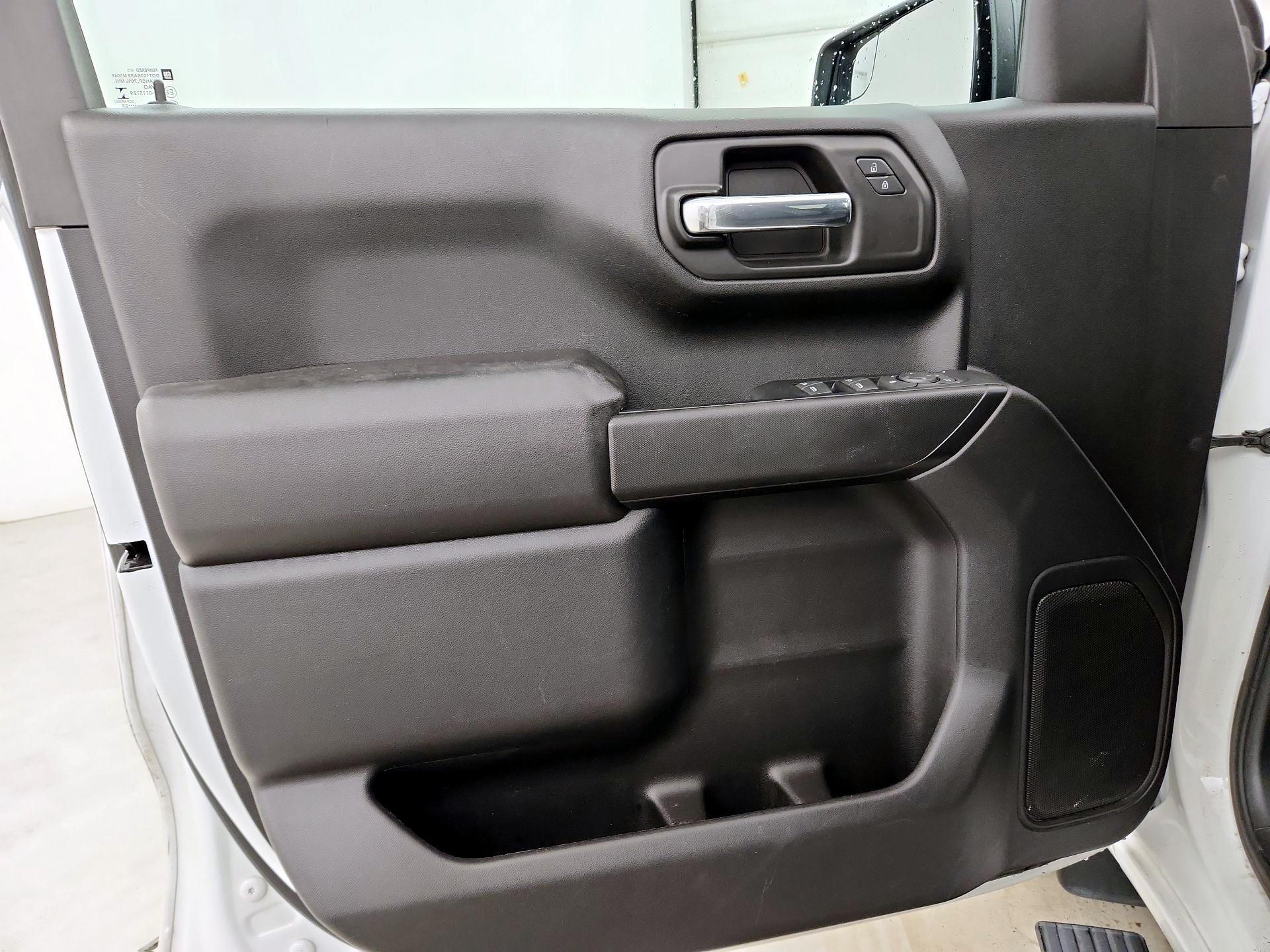 Thumbnail: 2023 Chevrolet Silverado 1500 - 10