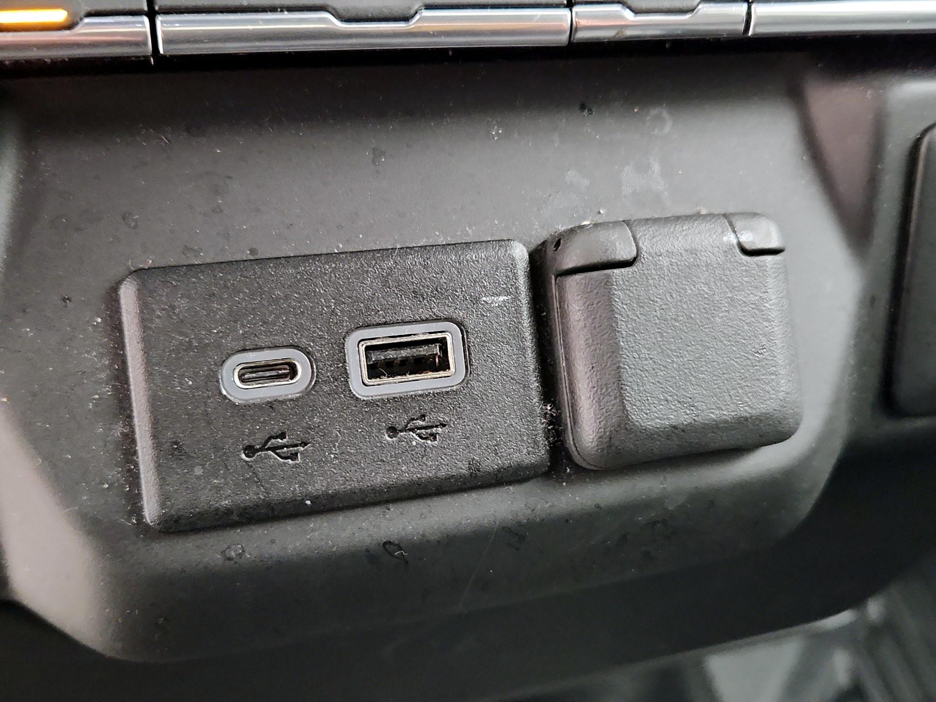 Thumbnail: 2023 Chevrolet Silverado 1500 - 16