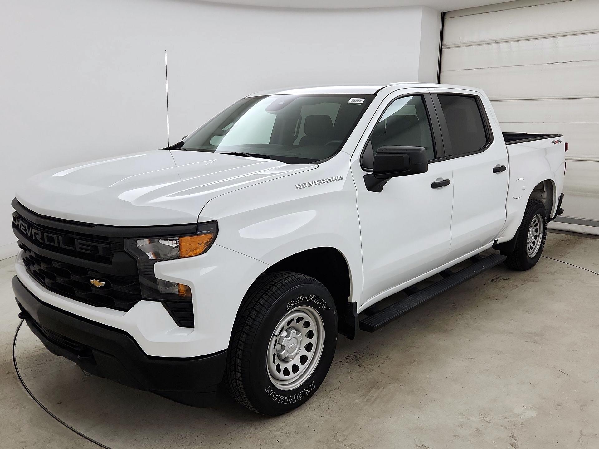 Thumbnail: 2023 Chevrolet Silverado 1500 - 3