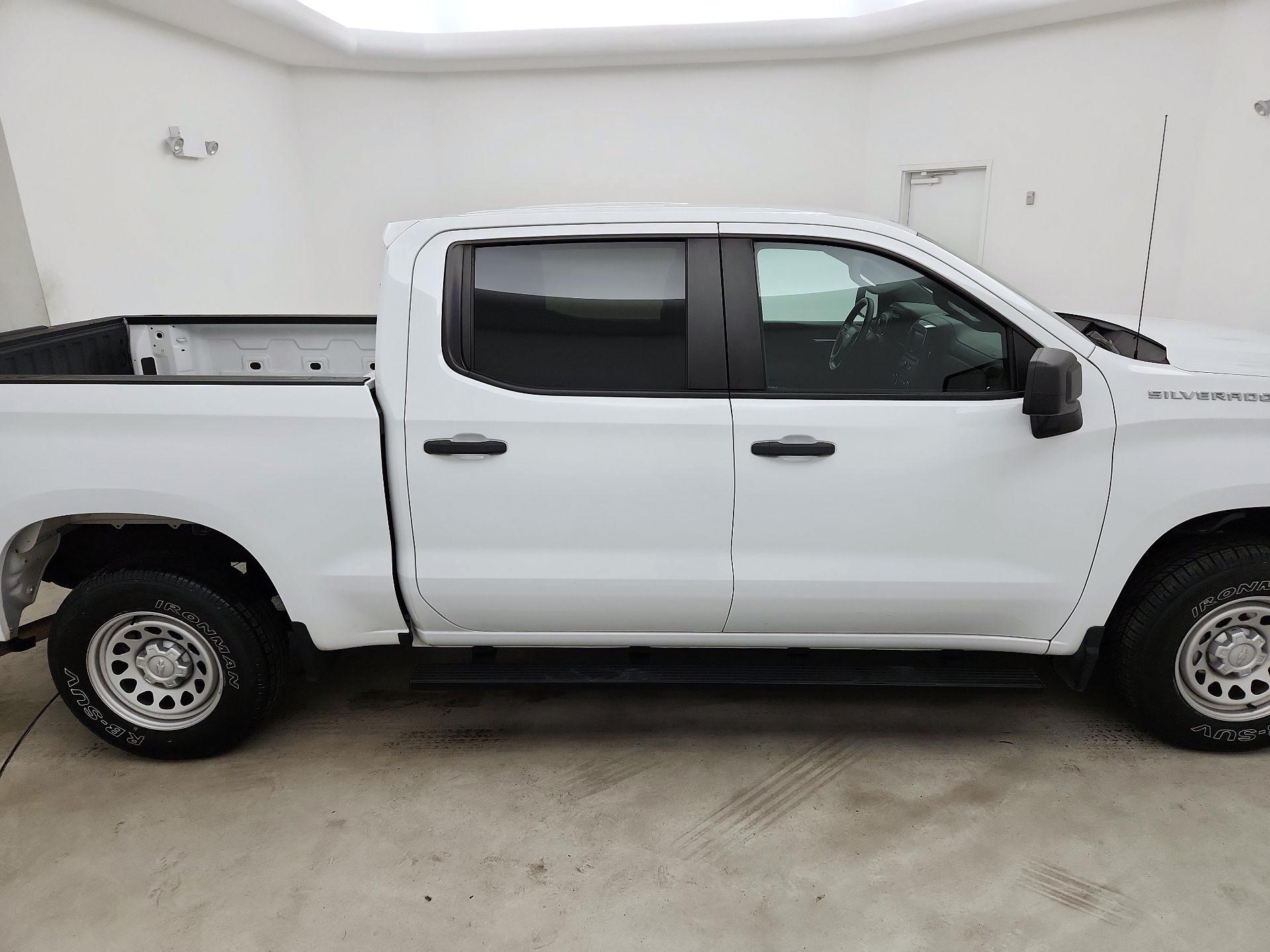 Thumbnail: 2023 Chevrolet Silverado 1500 - 4