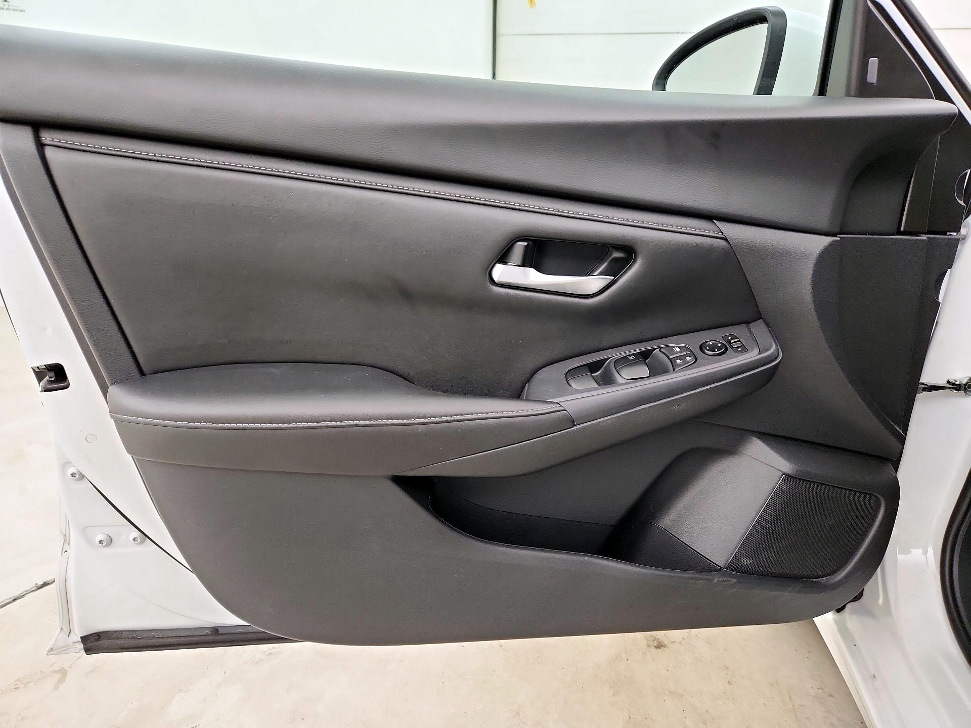 Thumbnail: 2024 Nissan Sentra - 10