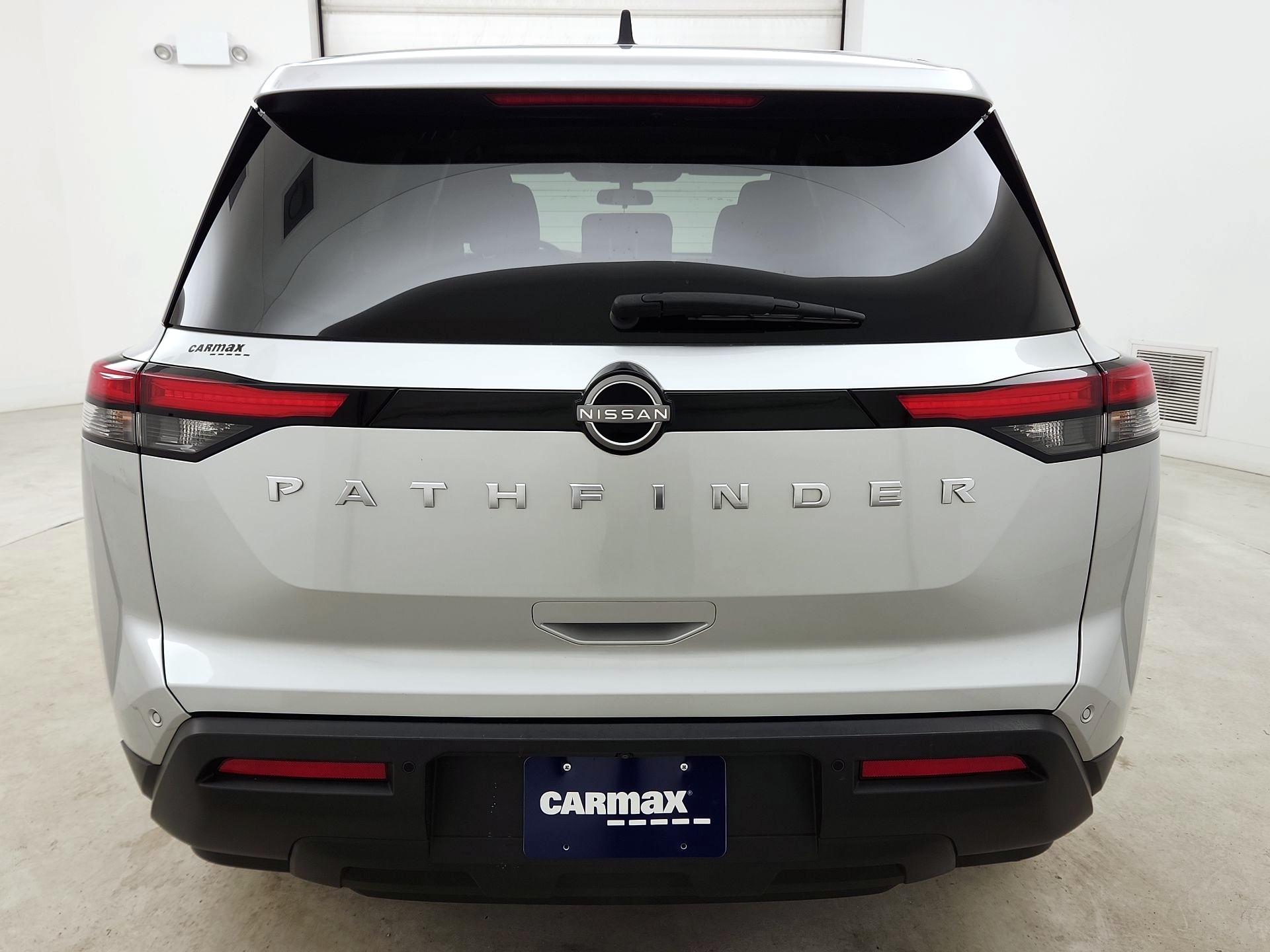 Thumbnail: 2023 Nissan Pathfinder - 6