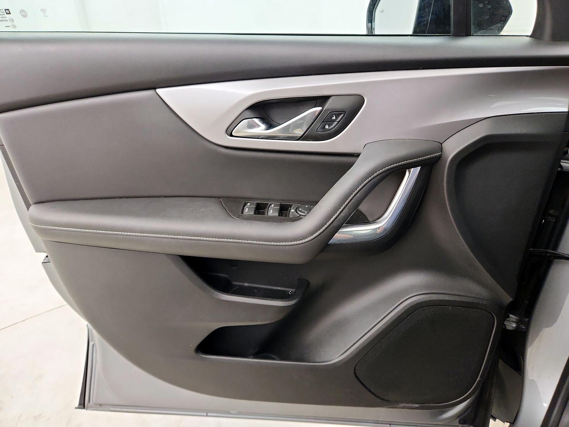 Thumbnail: 2023 Chevrolet Blazer - 10