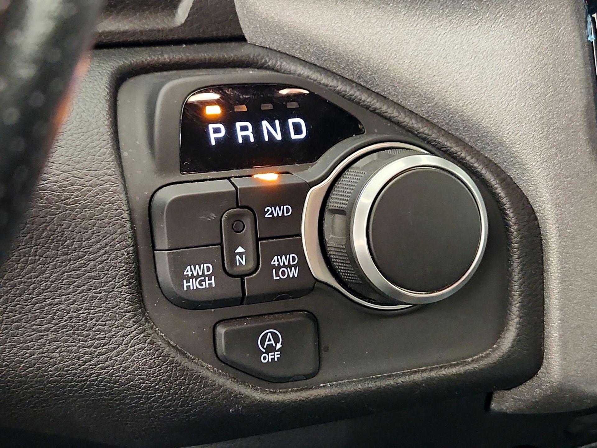 Thumbnail: 2025 RAM 1500 - 15