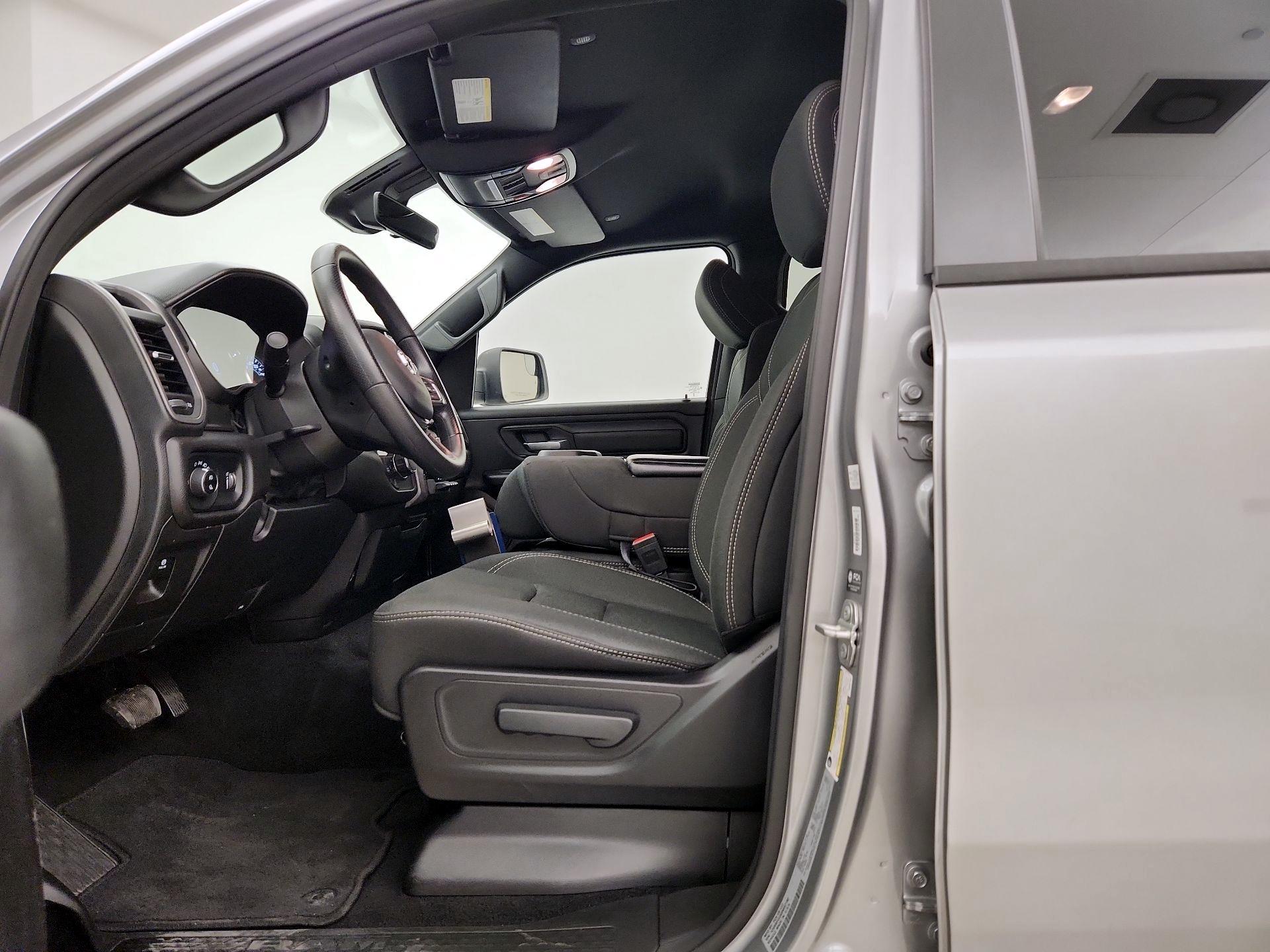 Thumbnail: 2025 RAM 1500 - 17