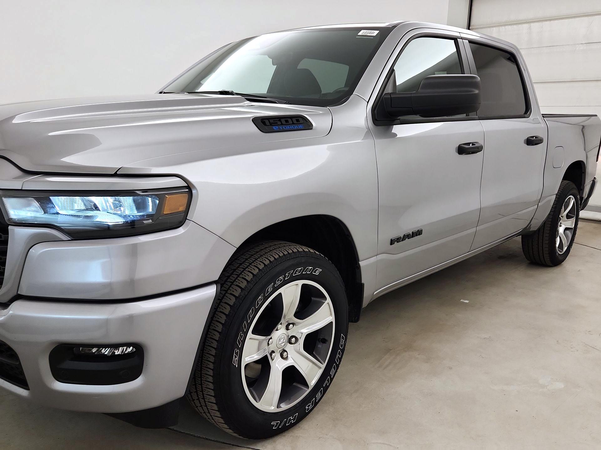 Thumbnail: 2025 RAM 1500 - 3