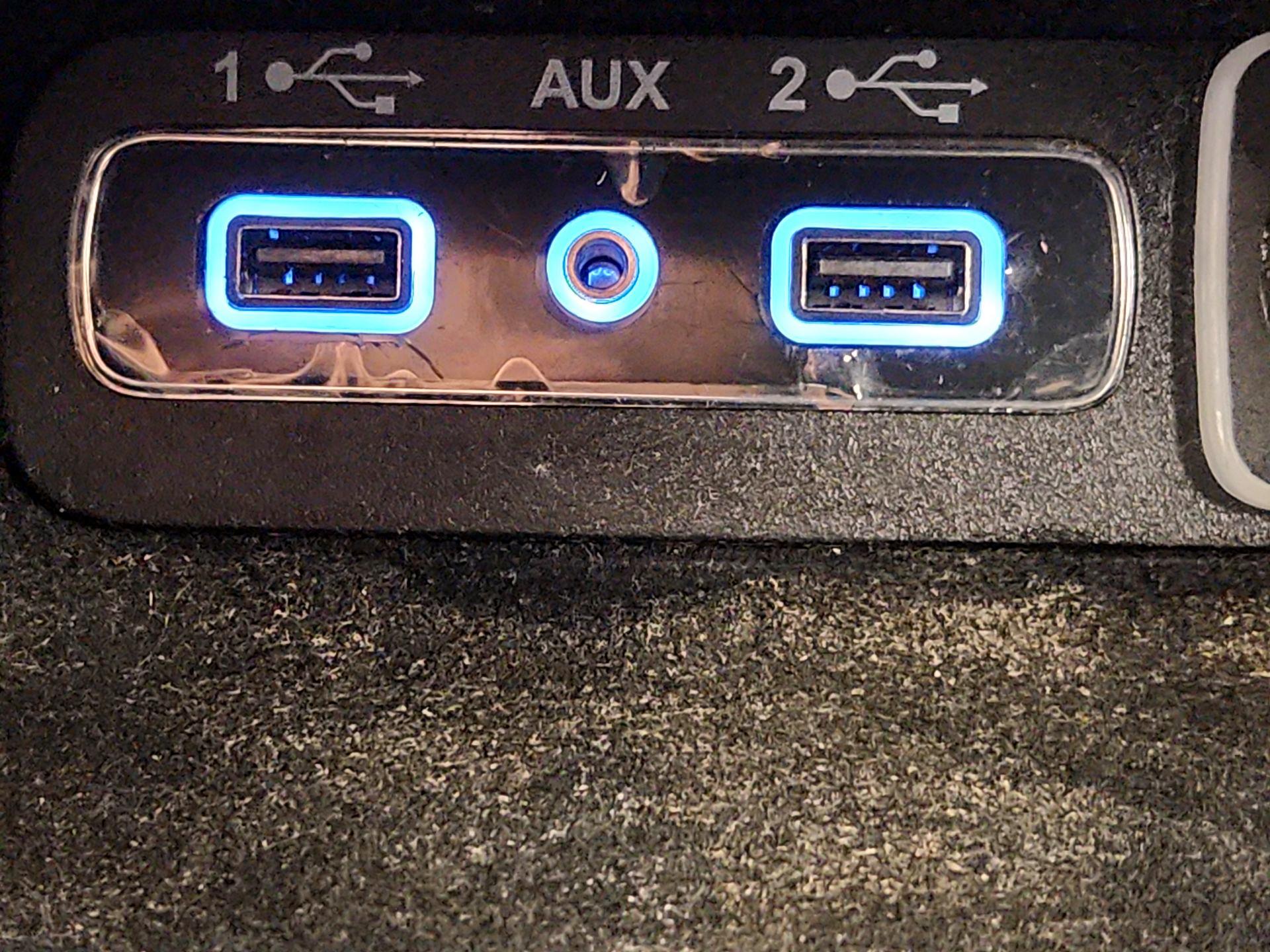 Thumbnail: 2021 Jeep Grand Cherokee - 16