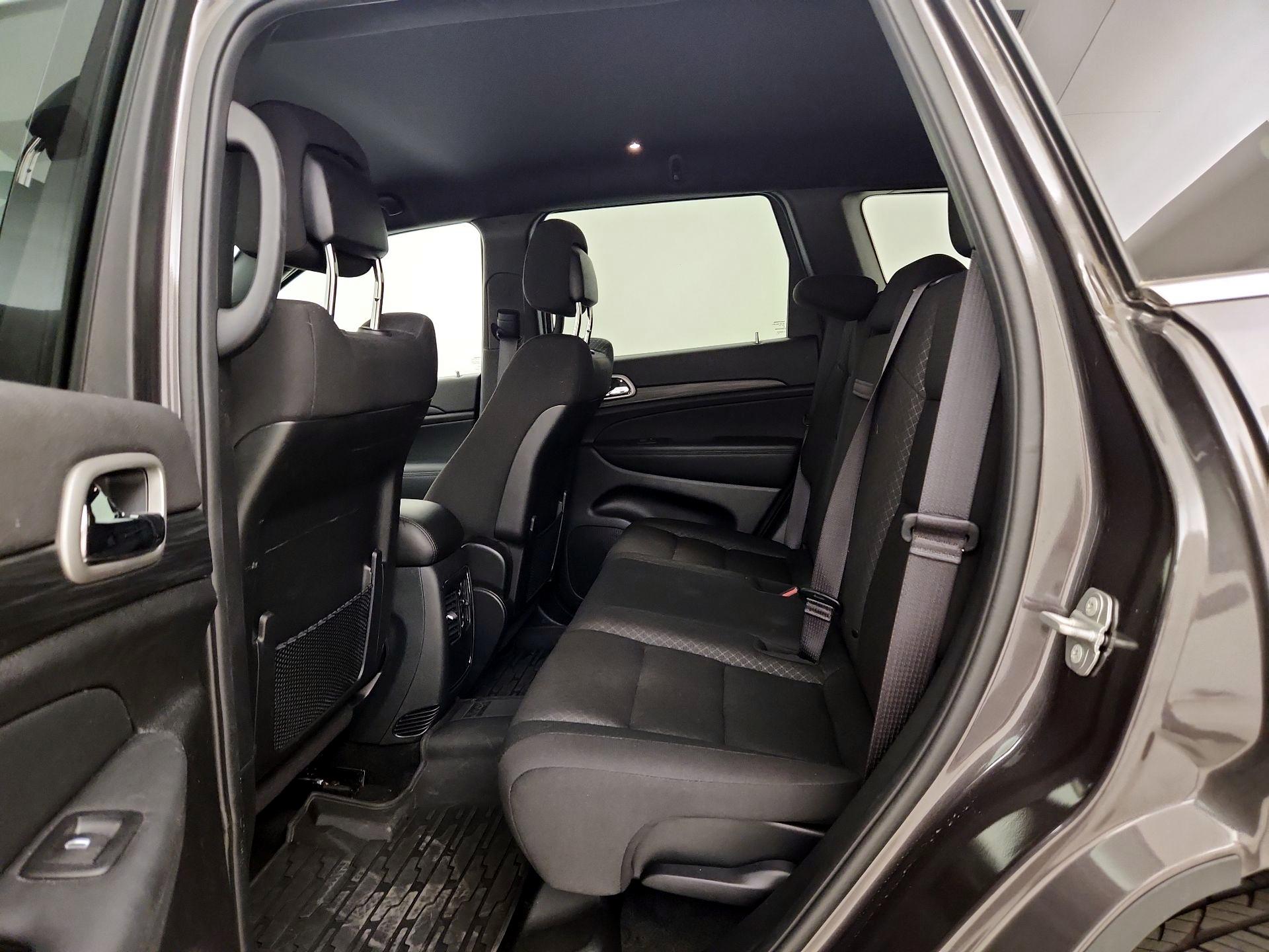 Thumbnail: 2021 Jeep Grand Cherokee - 18