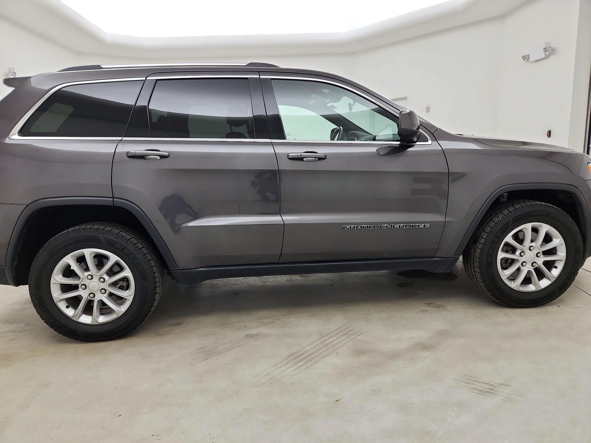 Thumbnail: 2021 Jeep Grand Cherokee - 4