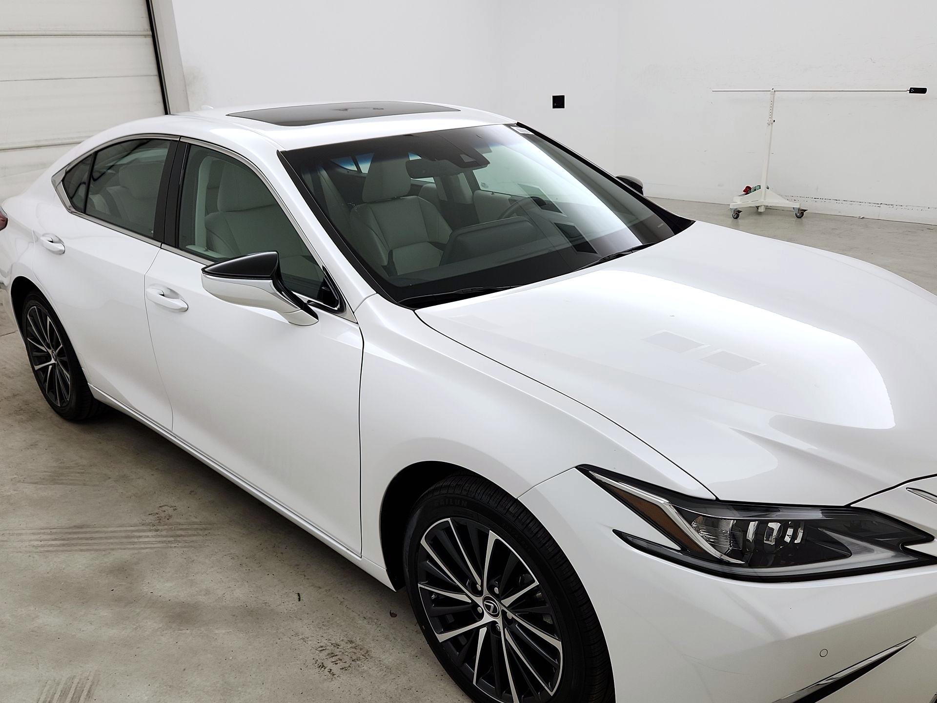 Thumbnail: 2024 Lexus ES - 1