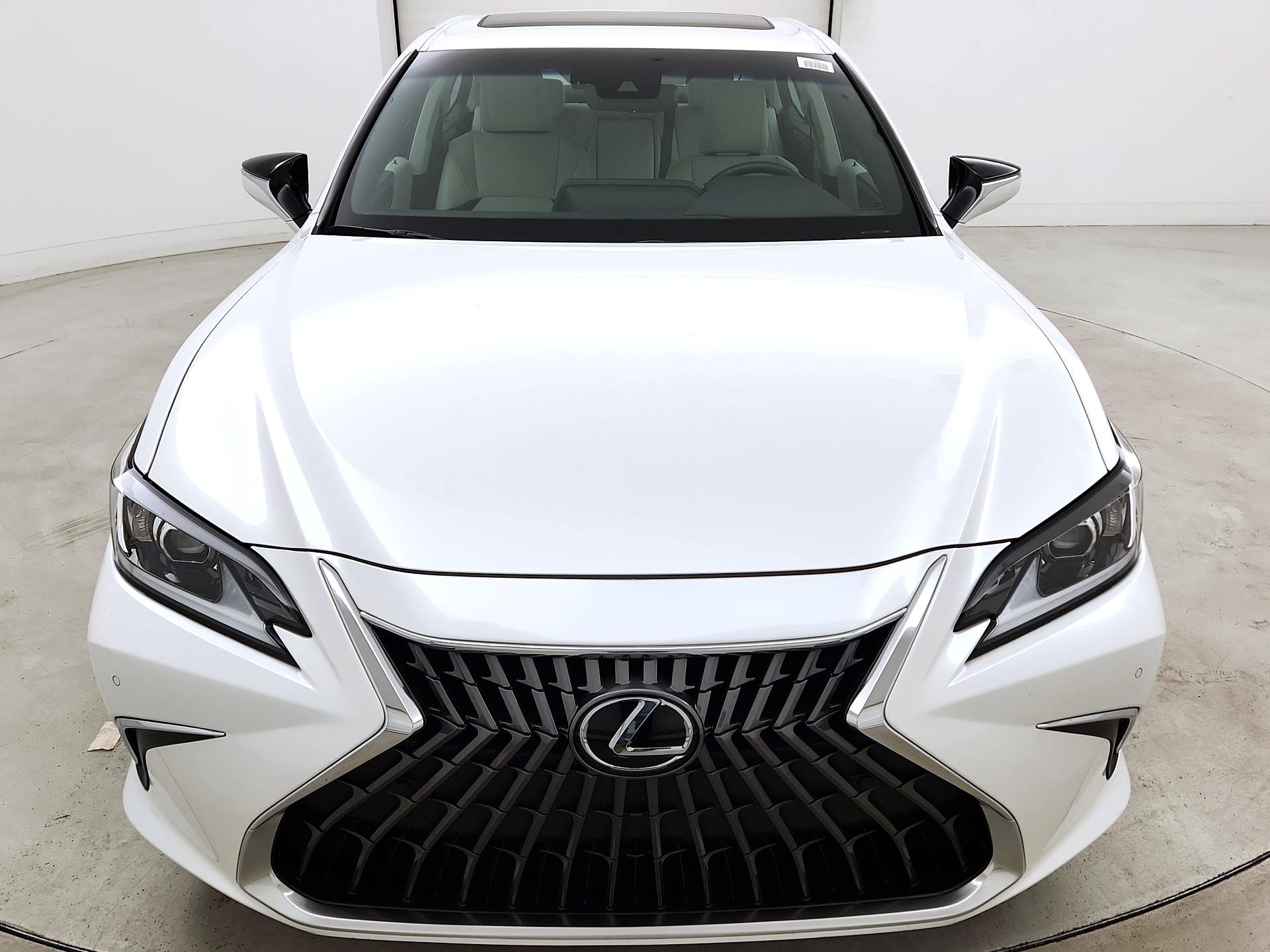 Thumbnail: 2024 Lexus ES - 2