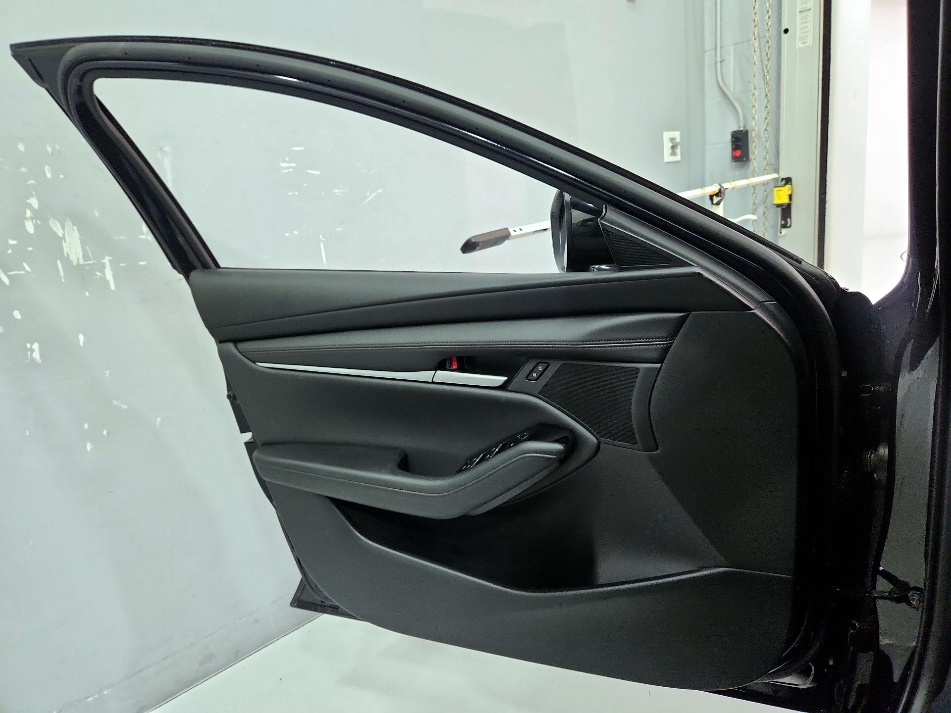 Thumbnail: 2025 Mazda Mazda3 - 12