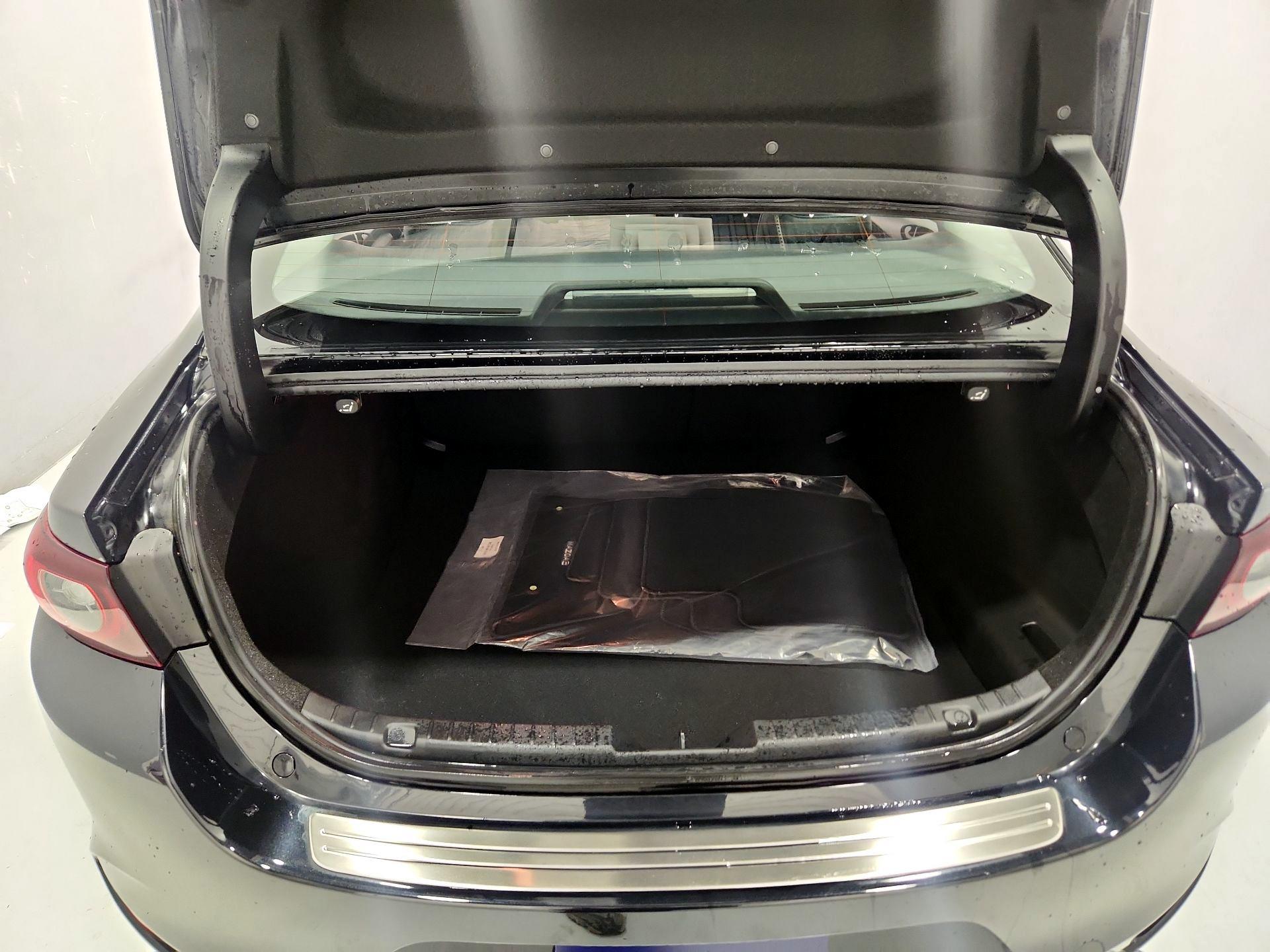 Thumbnail: 2025 Mazda Mazda3 - 20