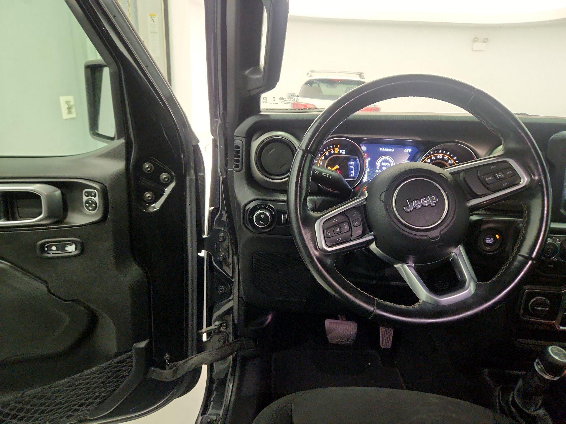 Thumbnail: 2020 Jeep Gladiator - 10