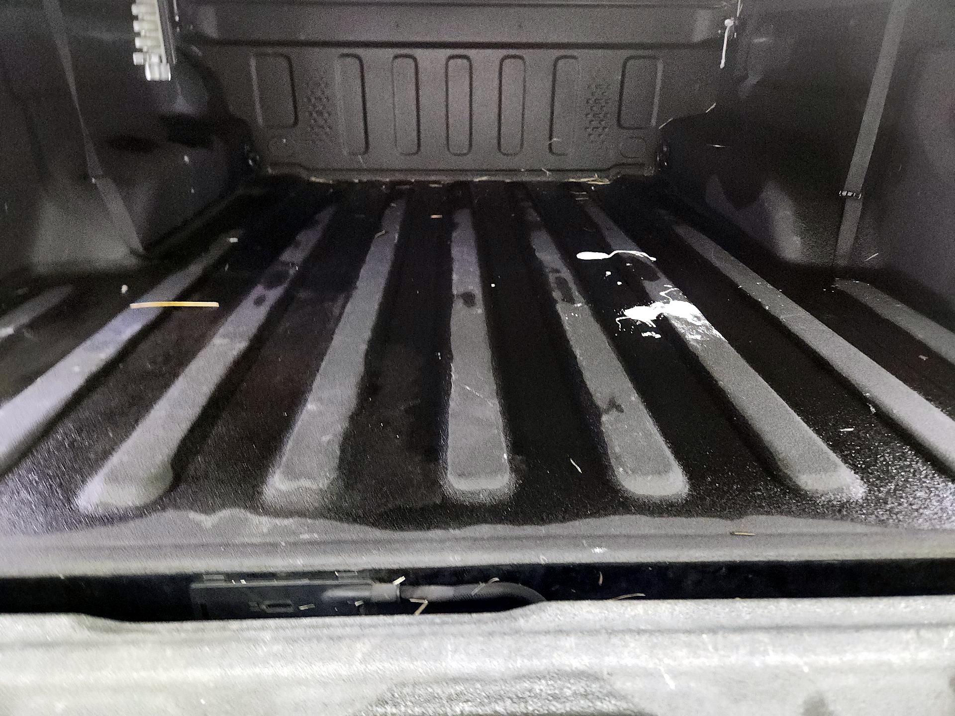 Thumbnail: 2020 Jeep Gladiator - 20