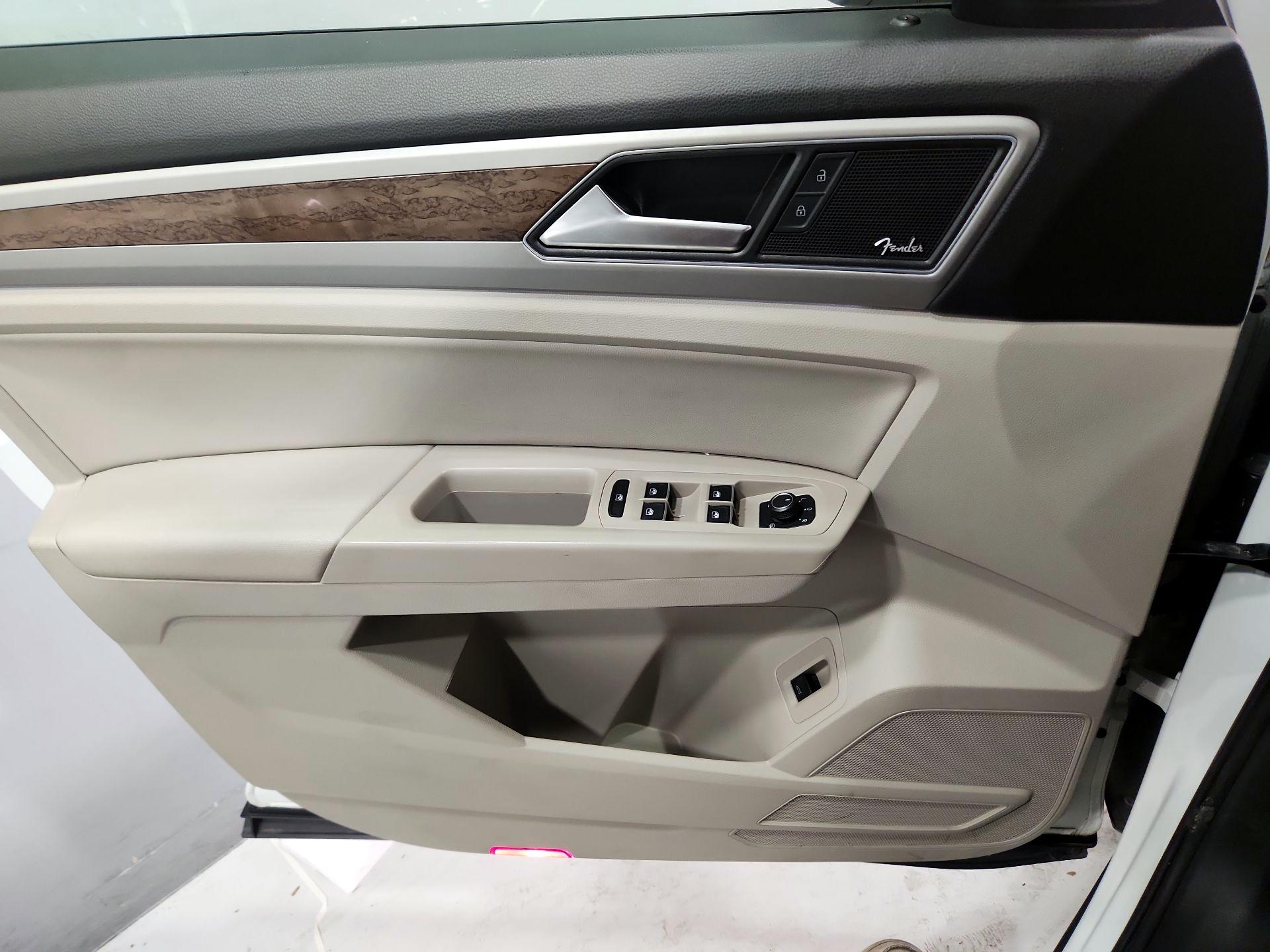 Thumbnail: 2019 Volkswagen Atlas - 12