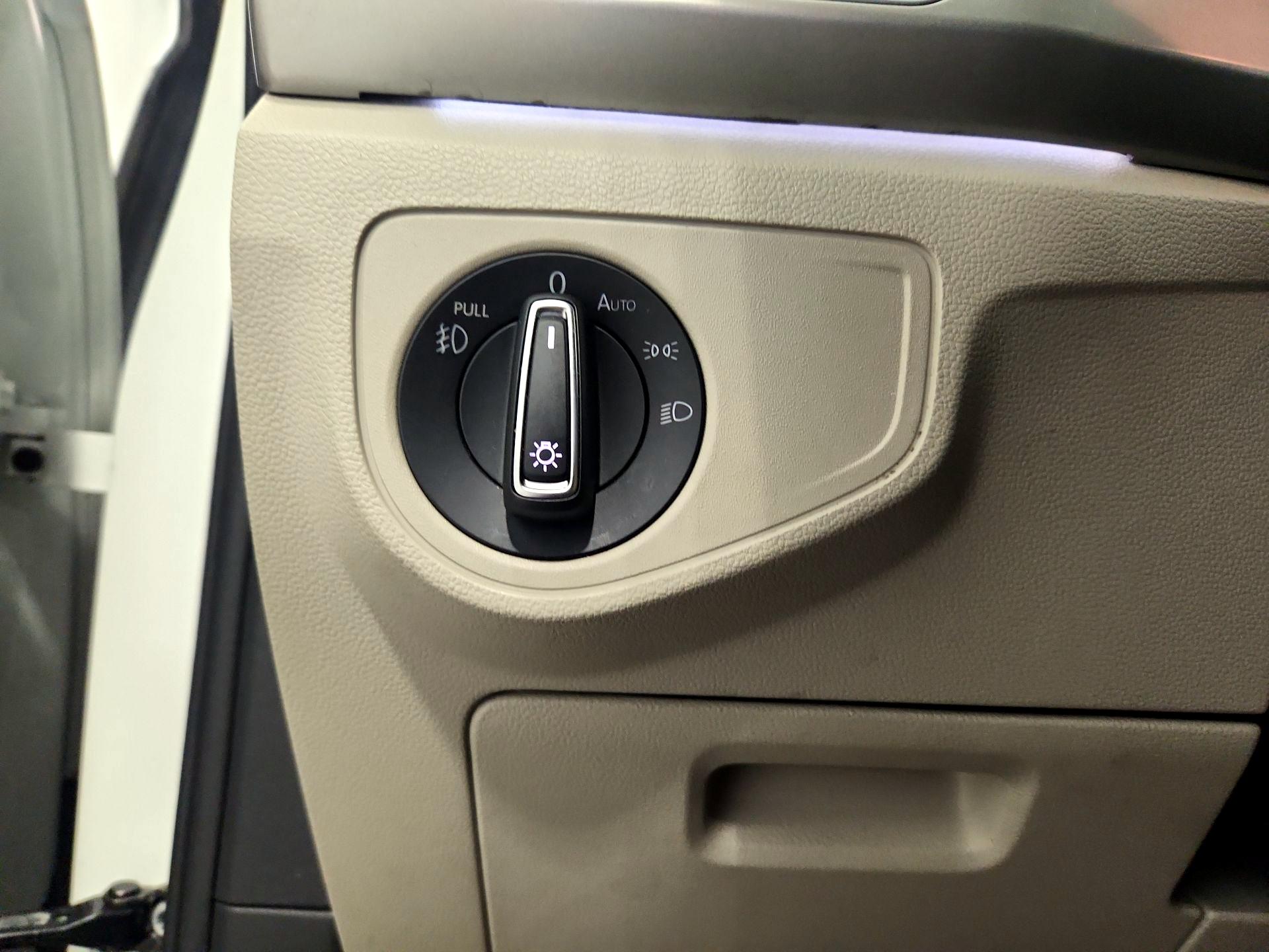 Thumbnail: 2019 Volkswagen Atlas - 13