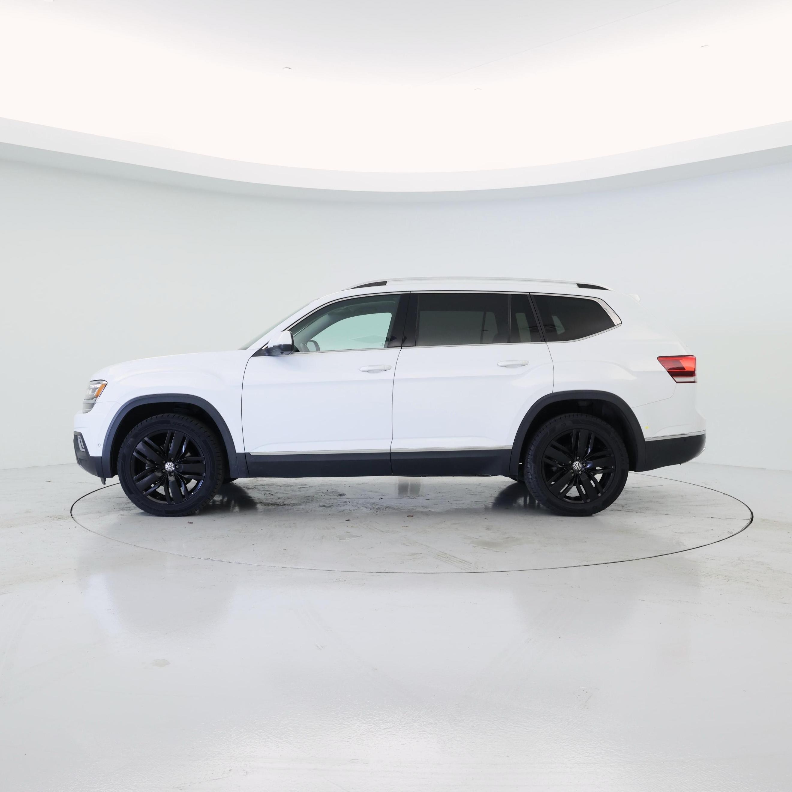 Thumbnail: 2019 Volkswagen Atlas - 3