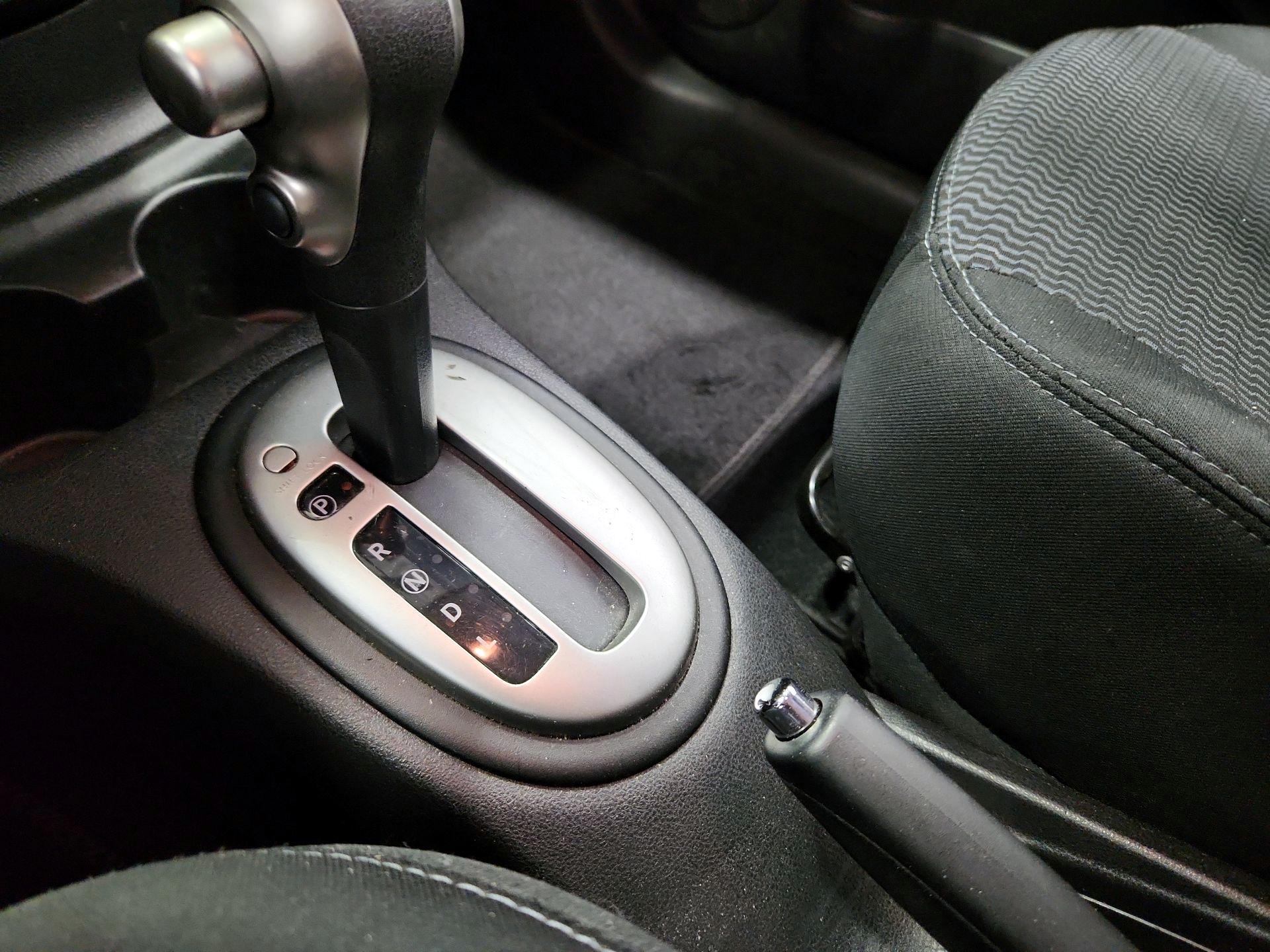 Thumbnail: 2015 Nissan Versa Note - 16