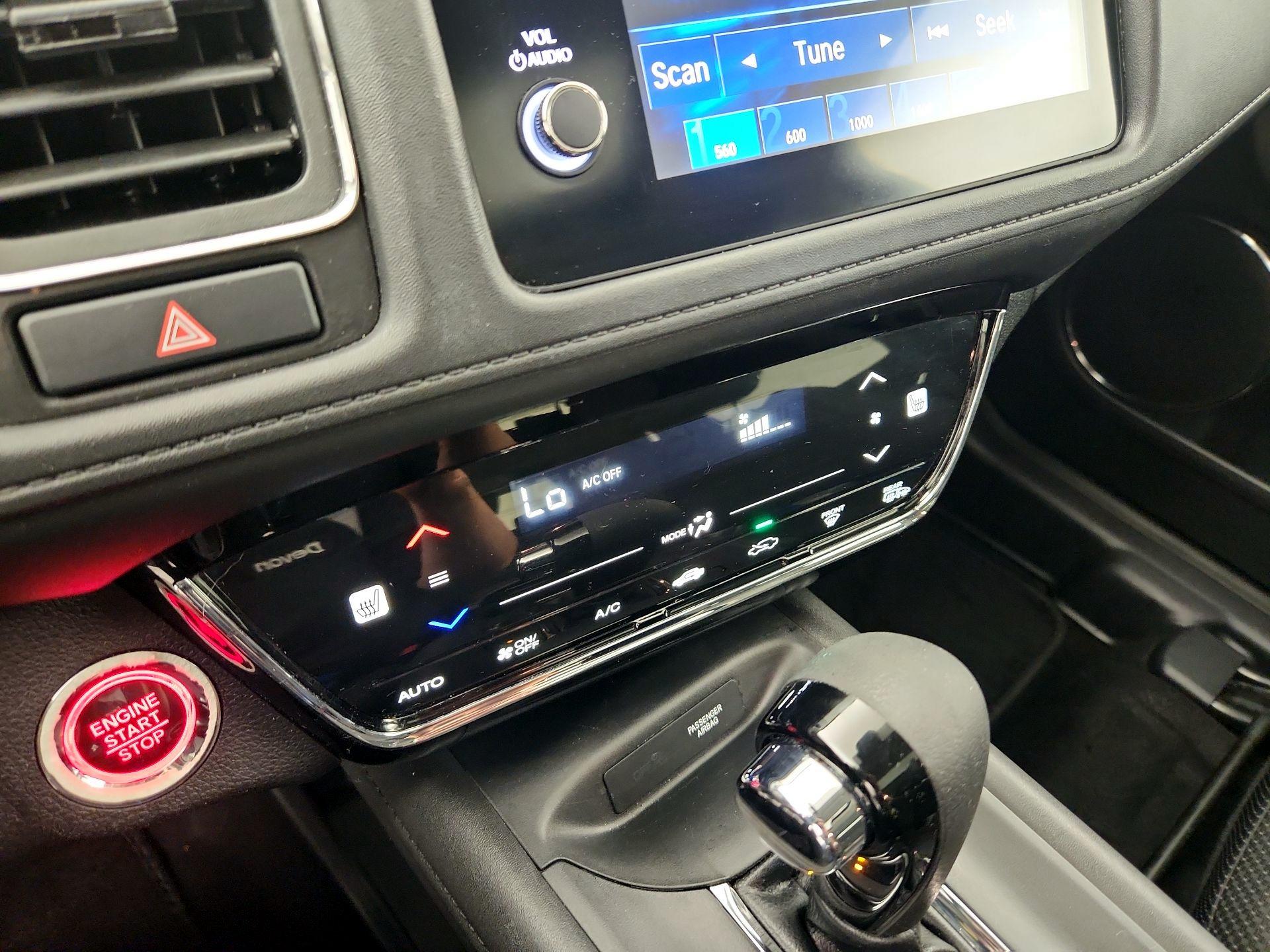 Thumbnail: 2019 Honda HR-V - 16