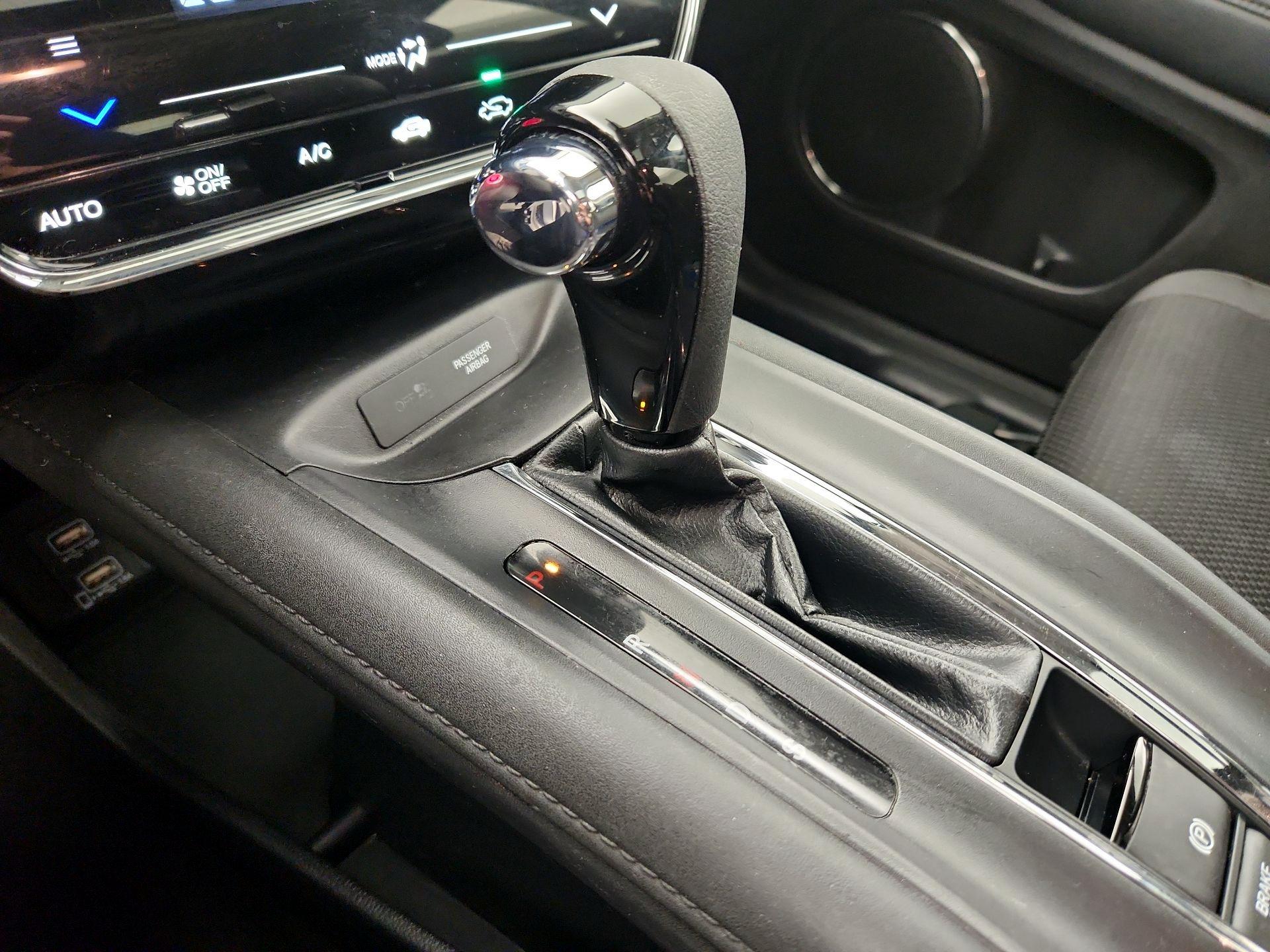 Thumbnail: 2019 Honda HR-V - 17